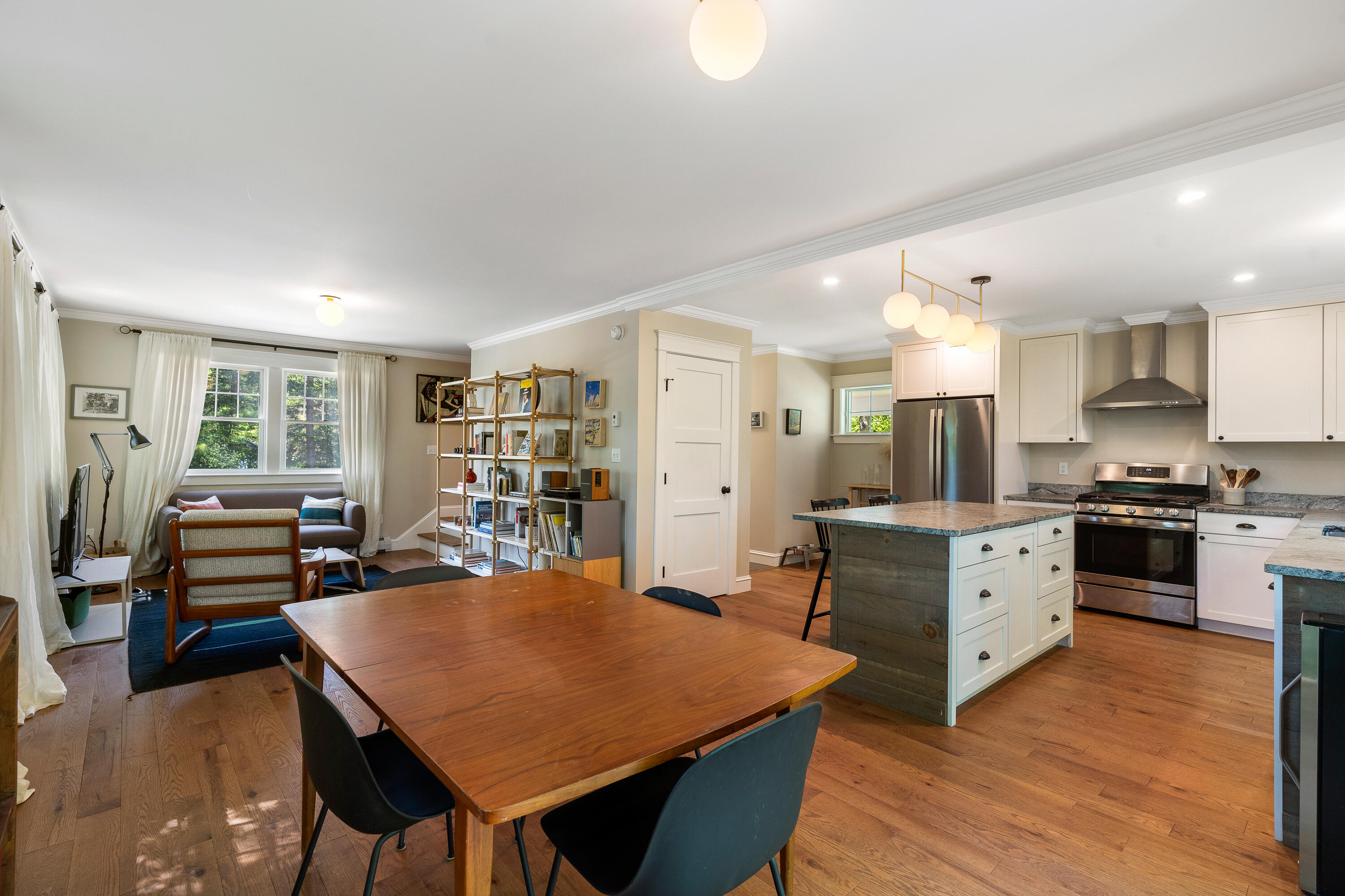 527 Elmwood Road