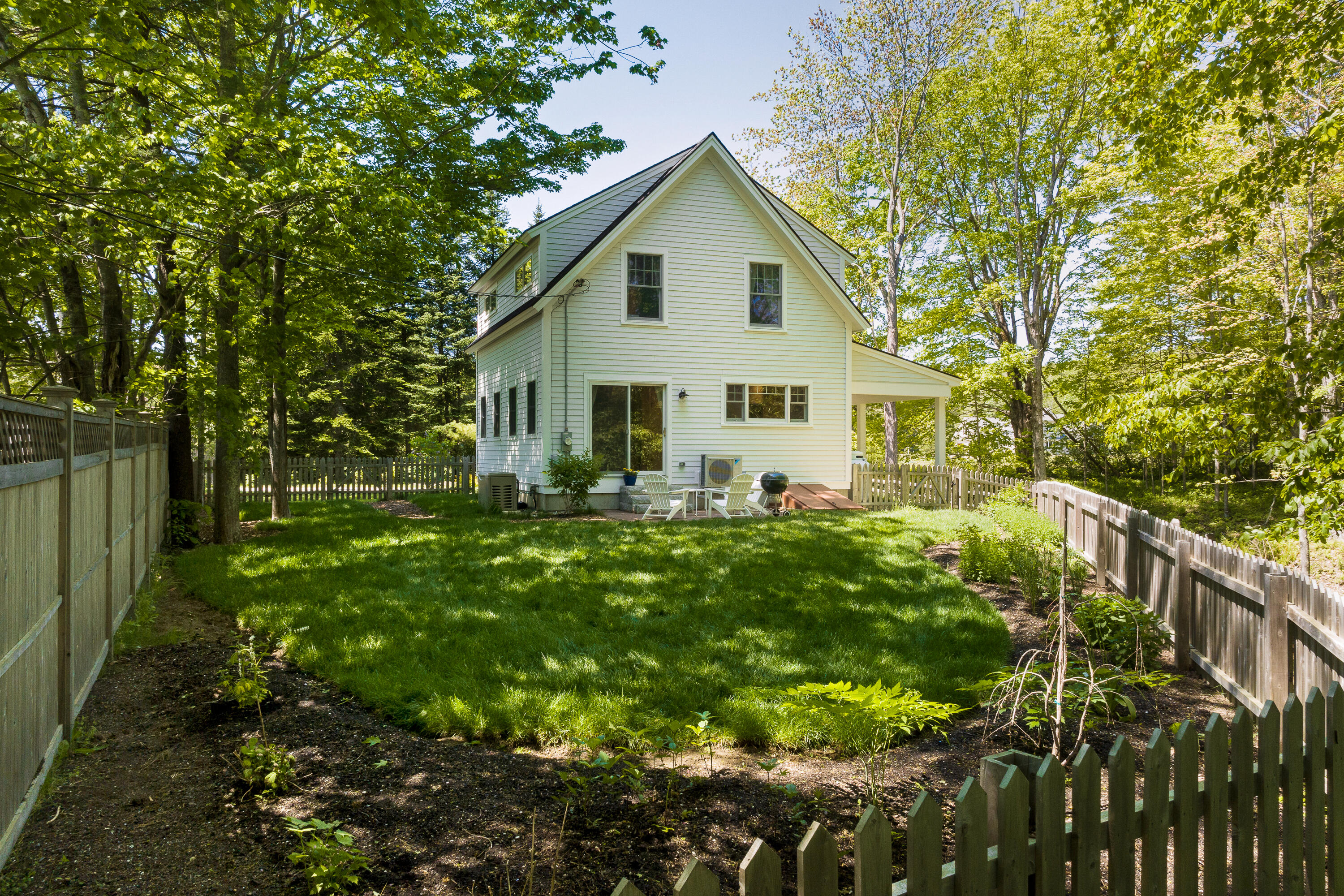 527 Elmwood Road