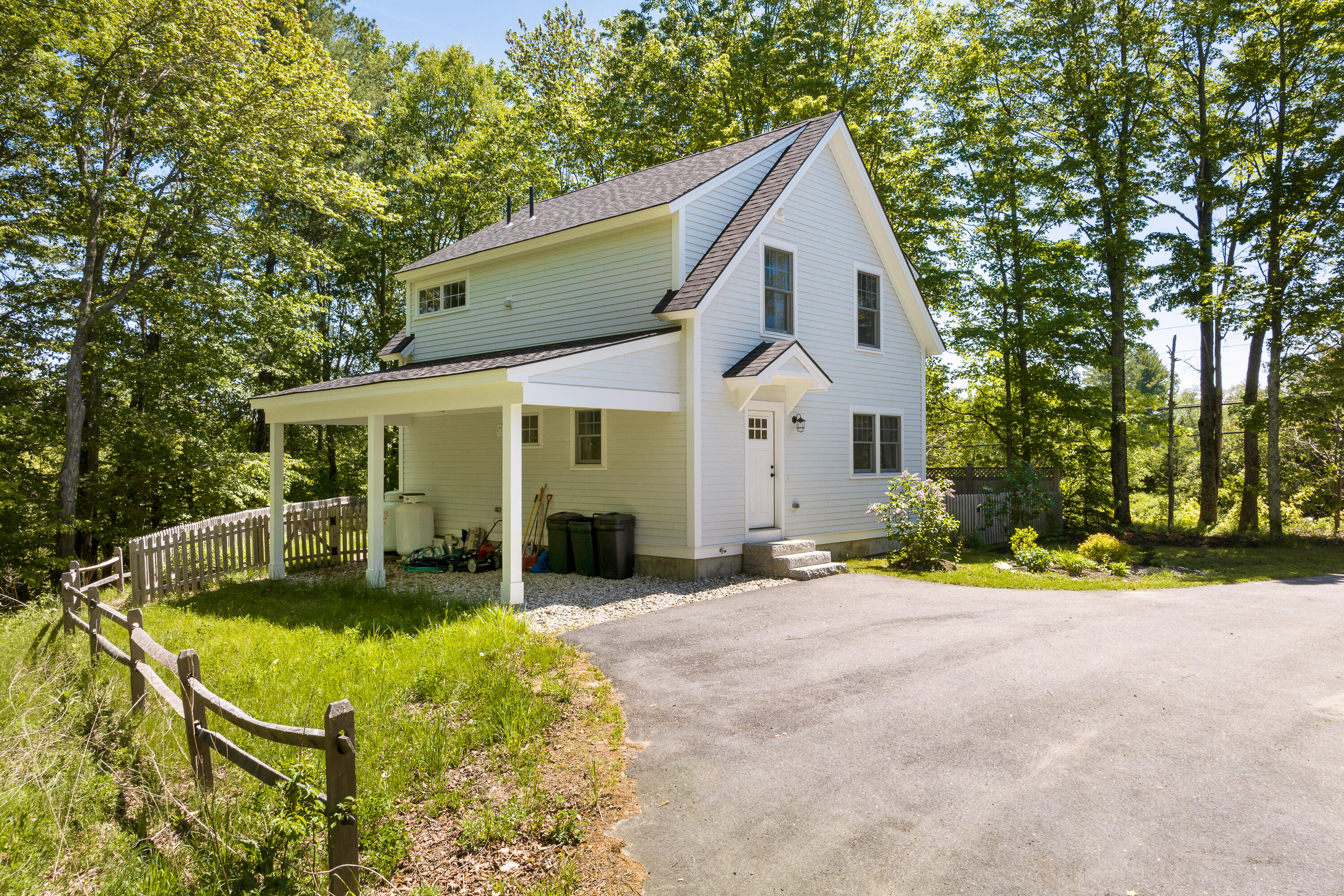 527 Elmwood Road