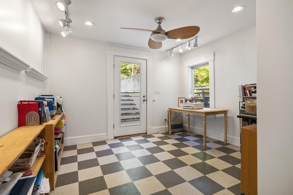 51 River Road