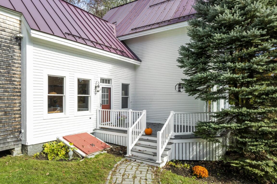 51 River Road