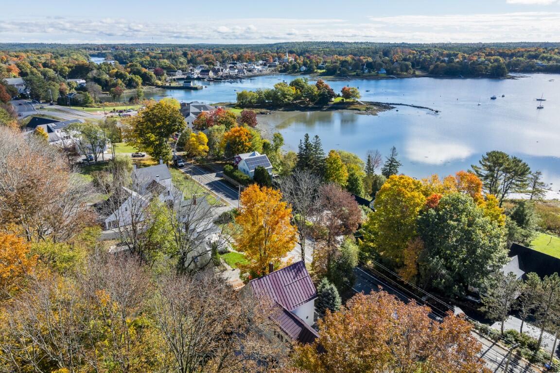51 River Road