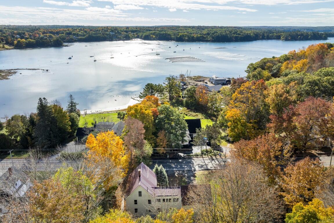 51 River Road