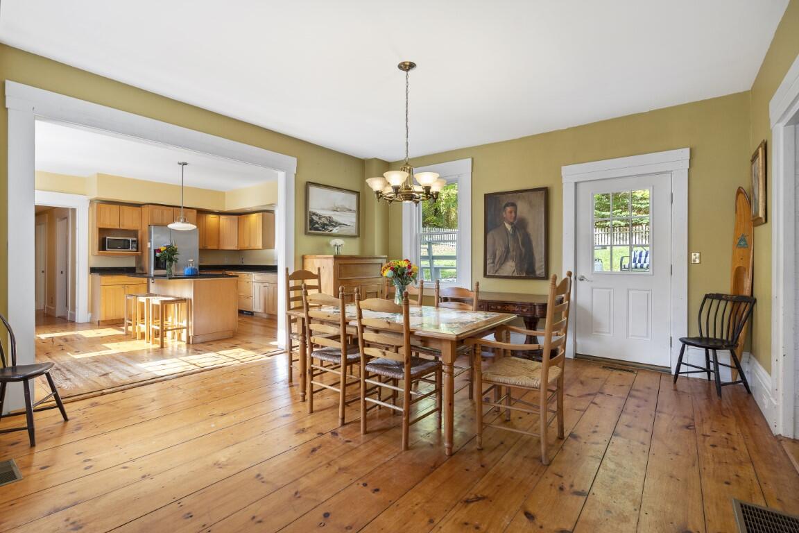 51 River Road