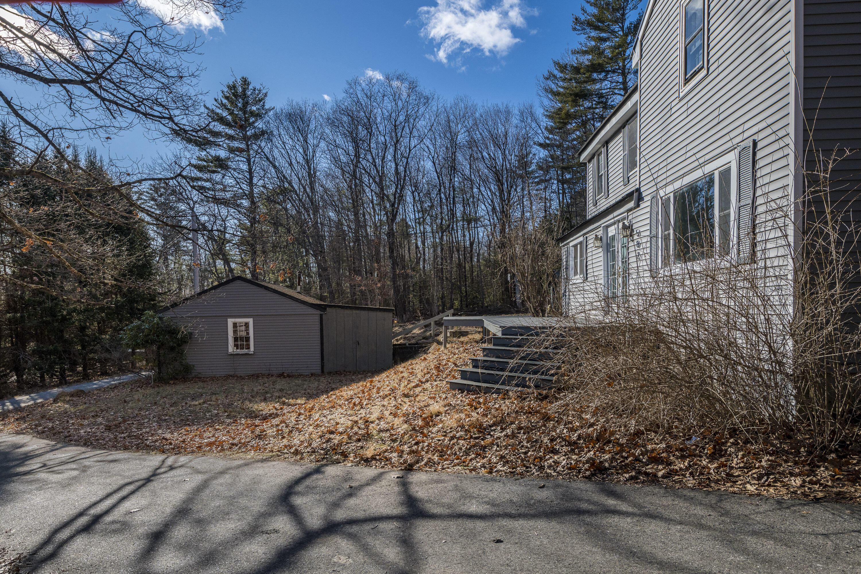 582 Ledge Road