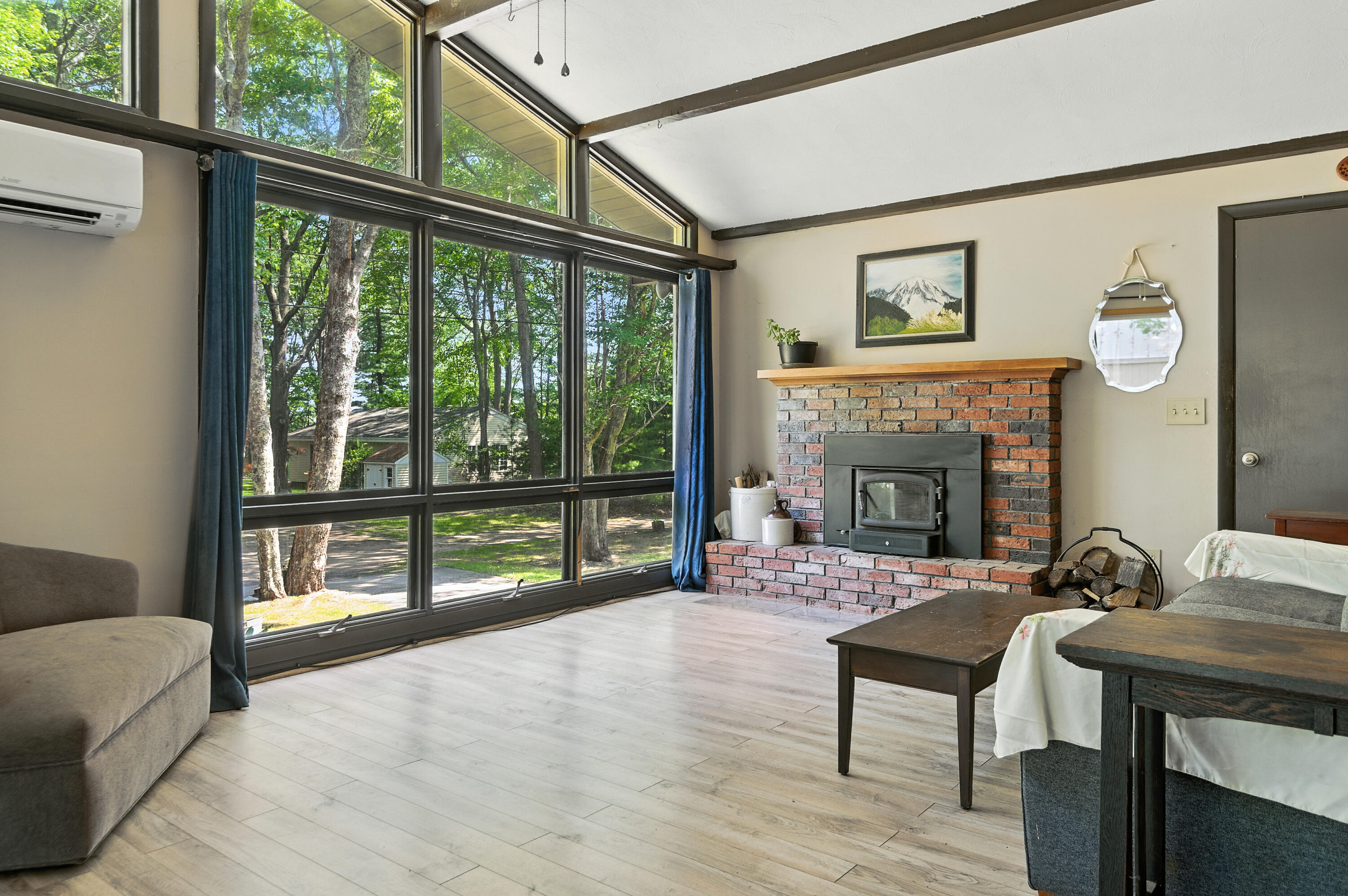 49 Chickadee Lane