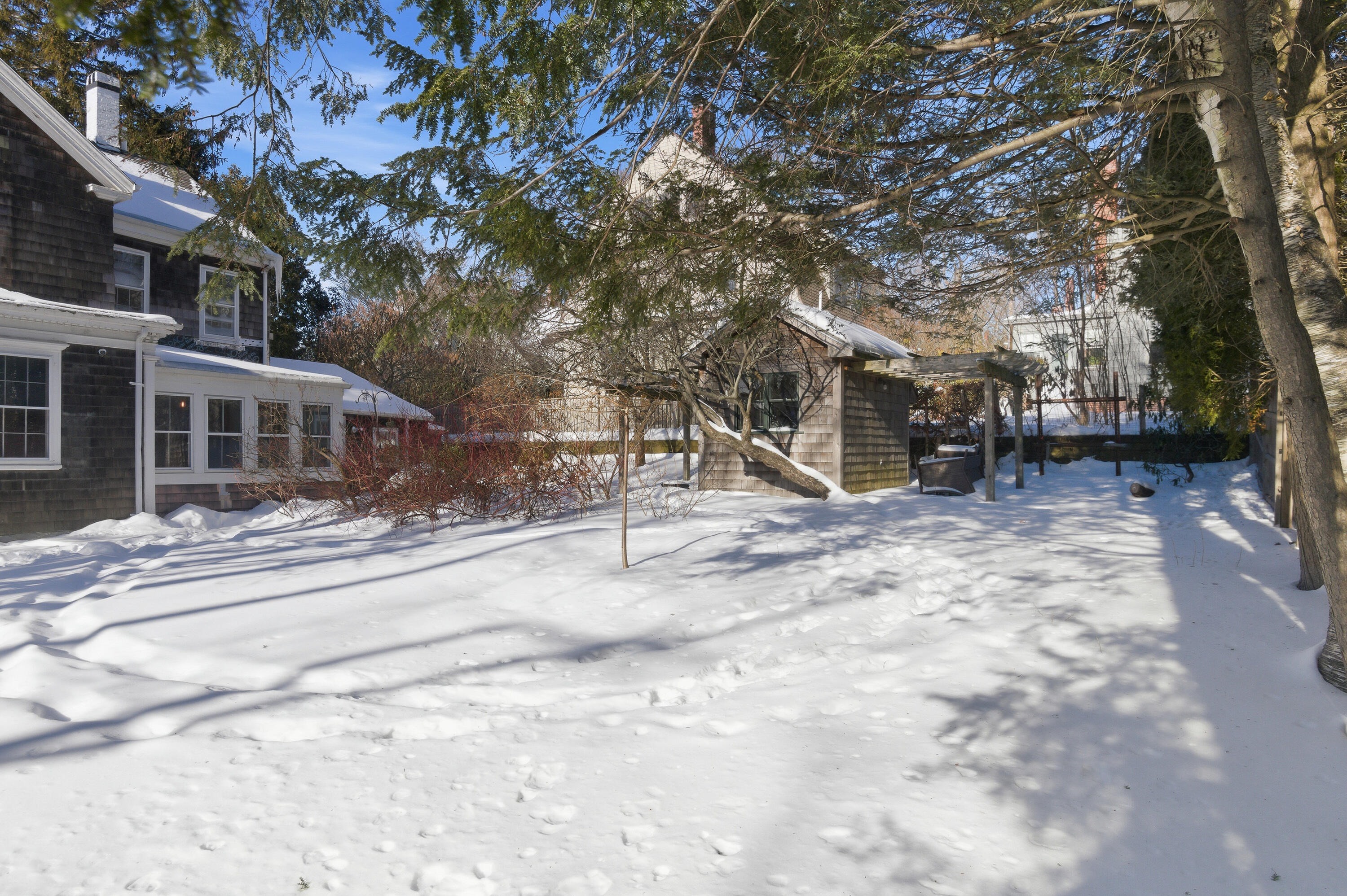 387 Danforth Street 1