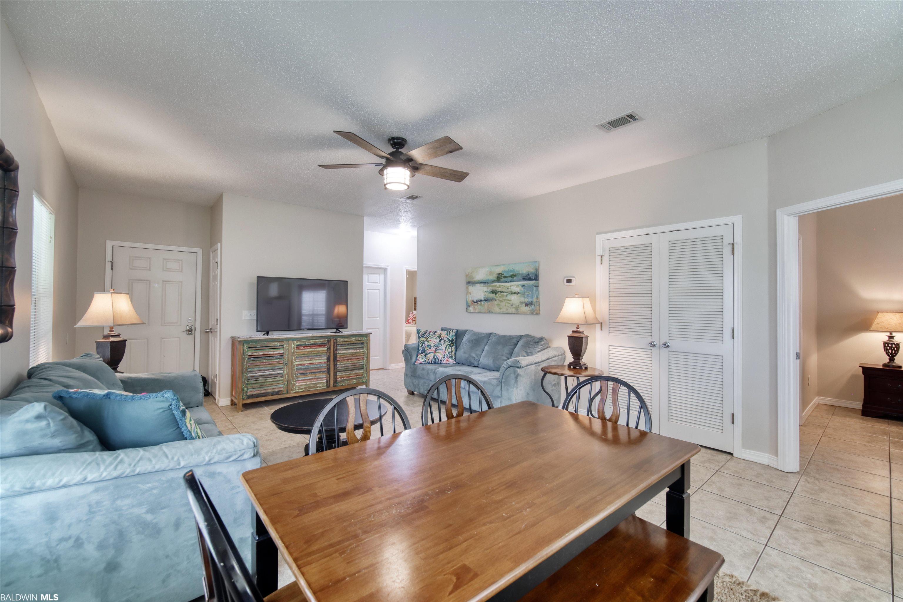 4285B Lindsey Lane 4285B