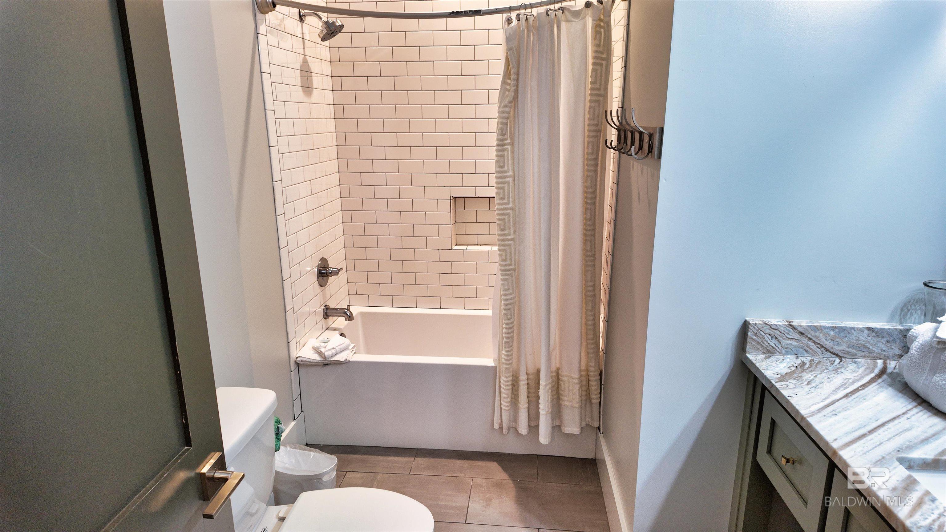 25124 Romar Vista Place