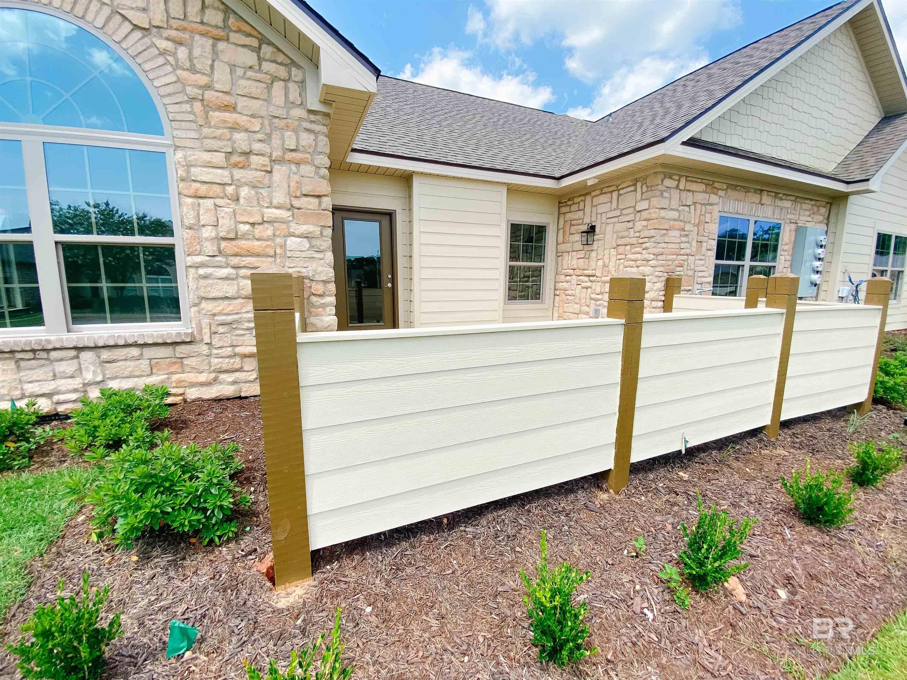 201 Holmes Avenue 201