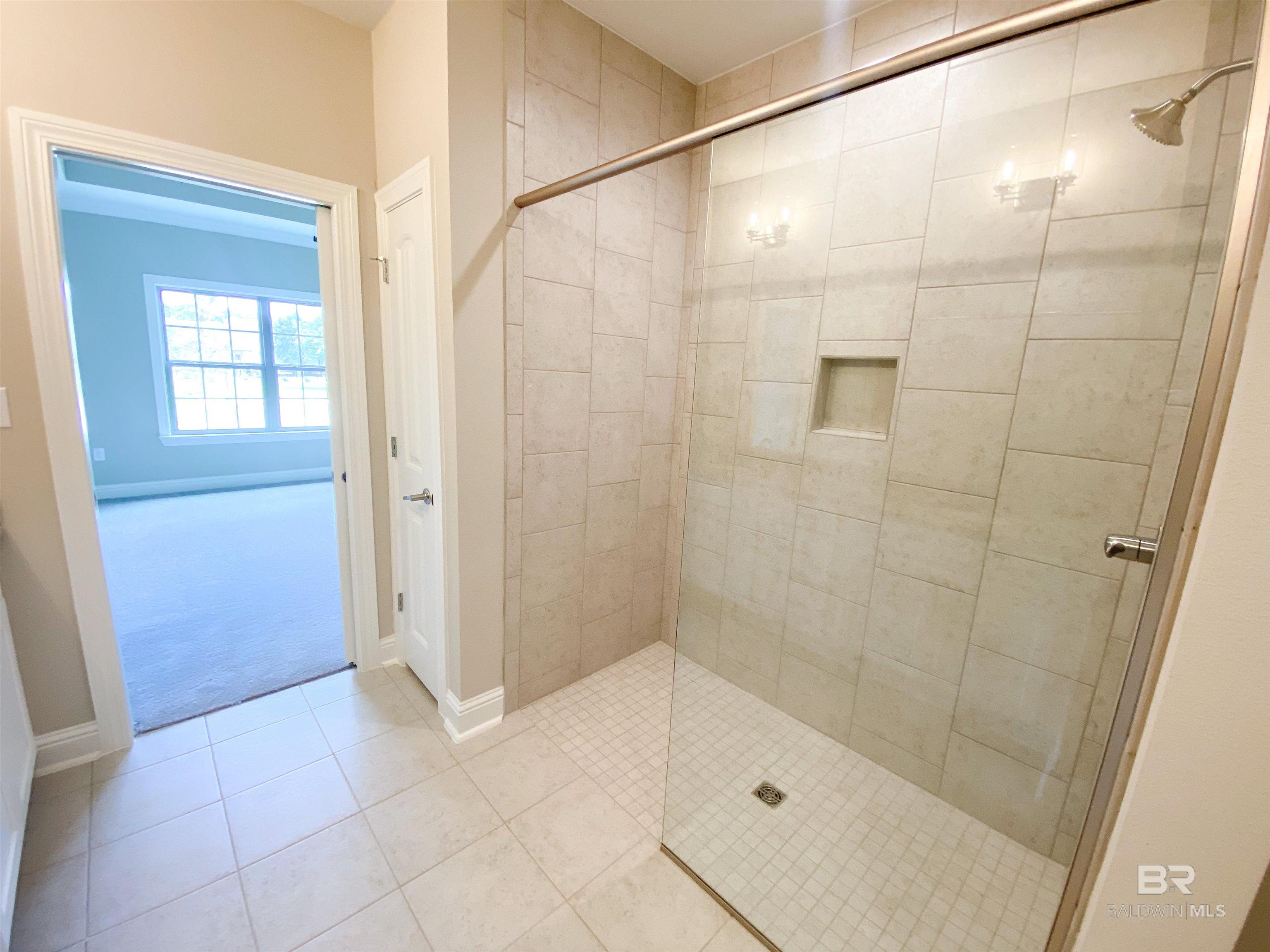 201 Holmes Avenue 201