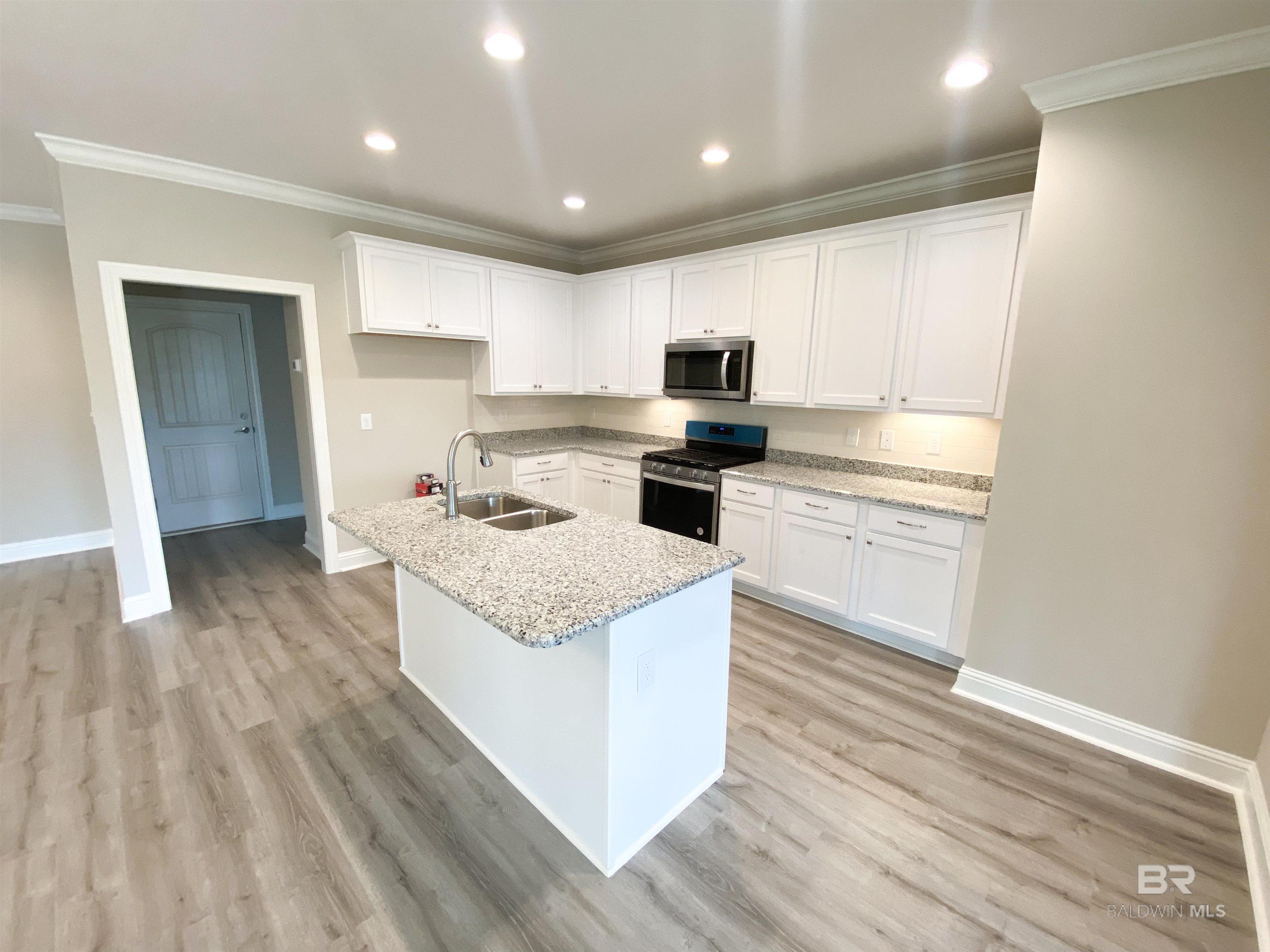 201 Holmes Avenue 201