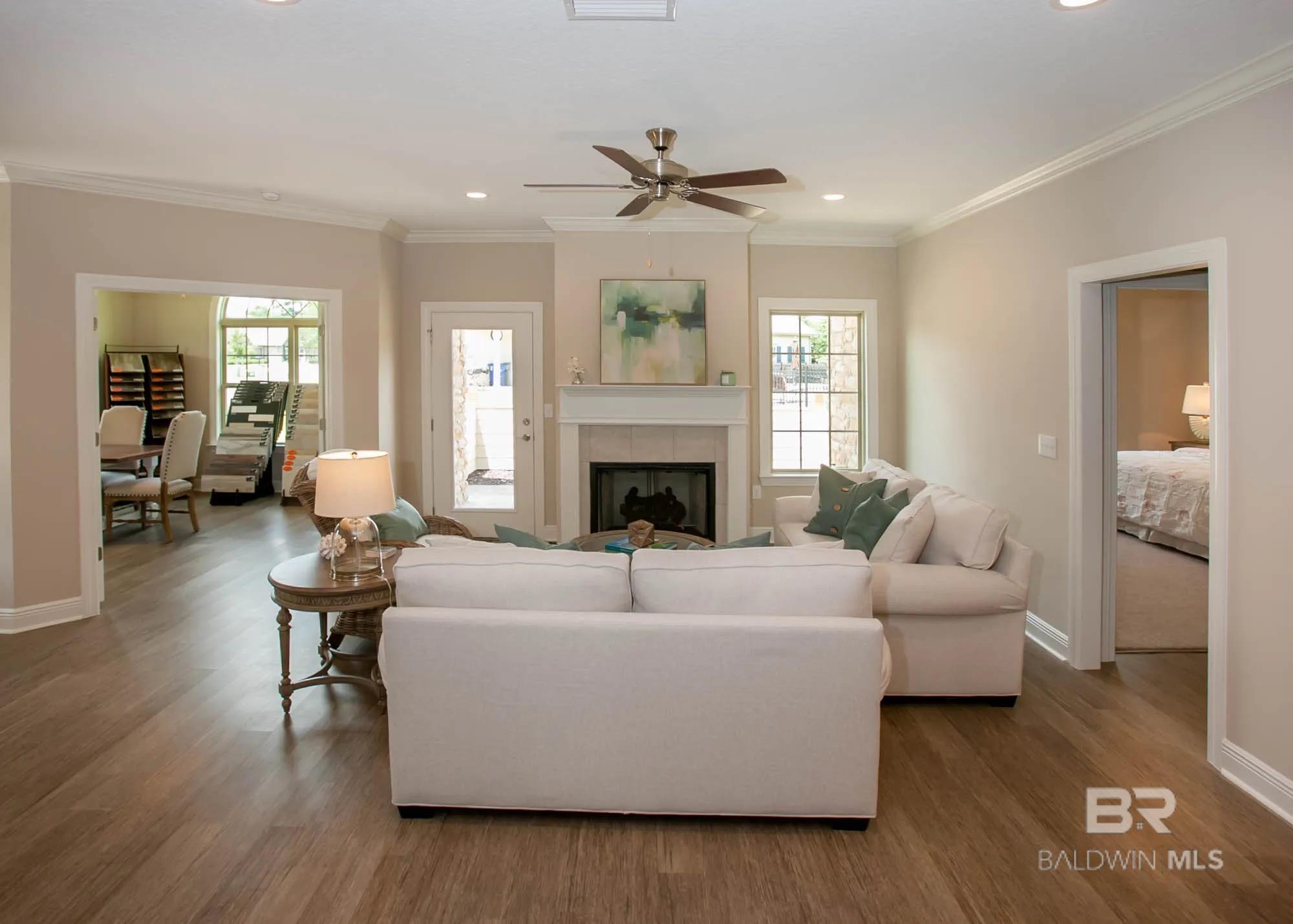 203 Holmes Avenue 203