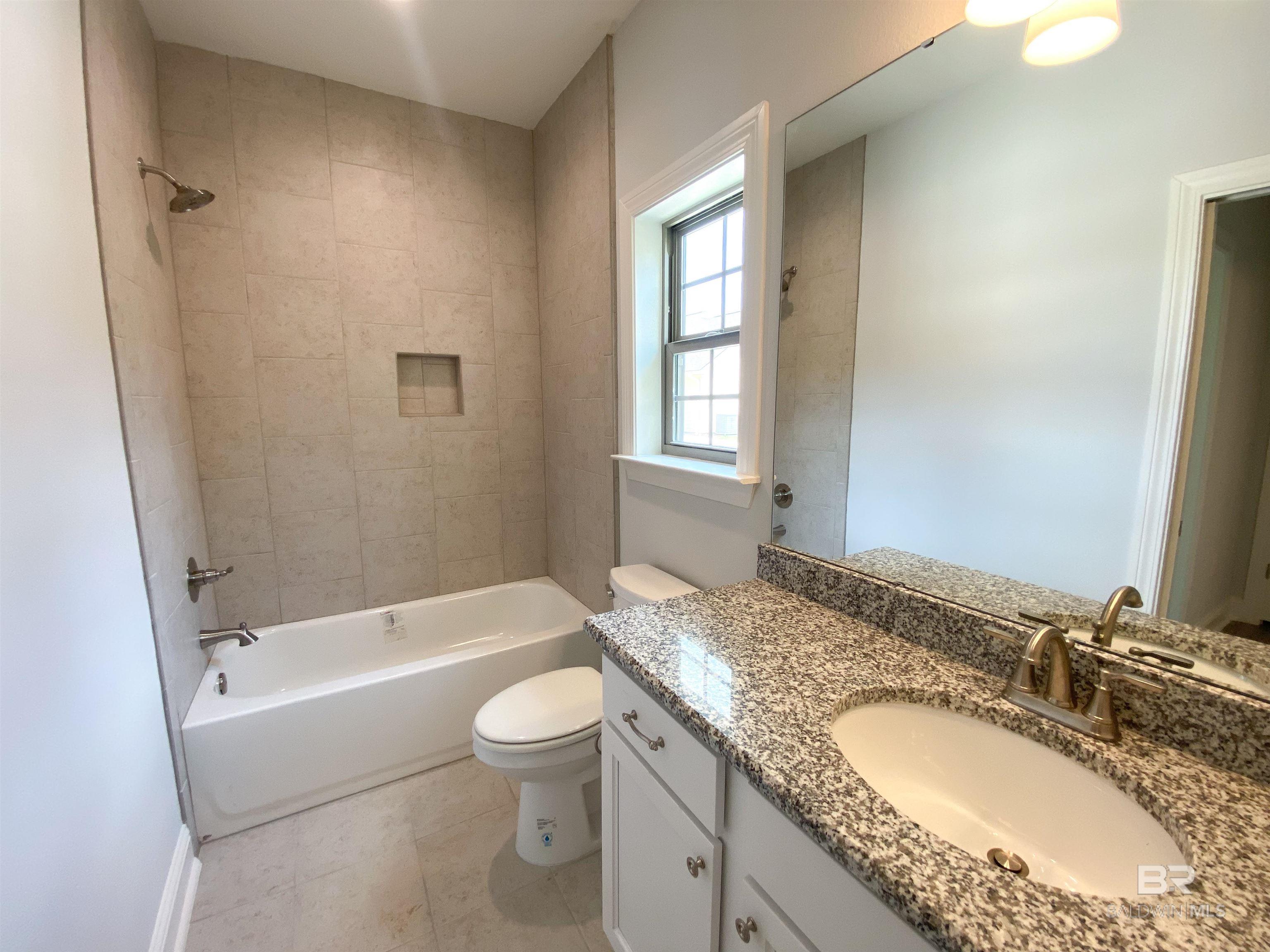 204 Holmes Avenue 204