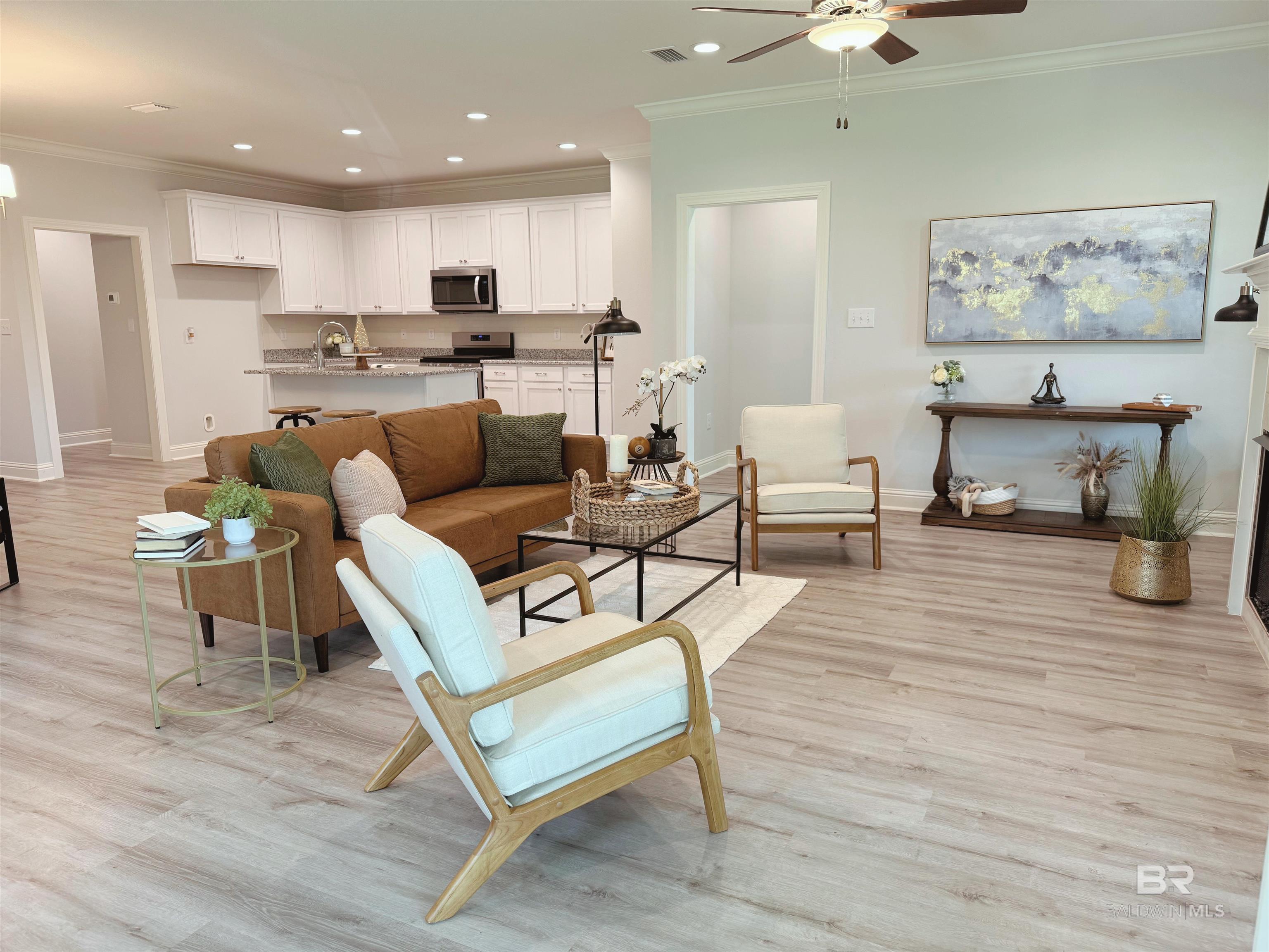 204 Holmes Avenue 204