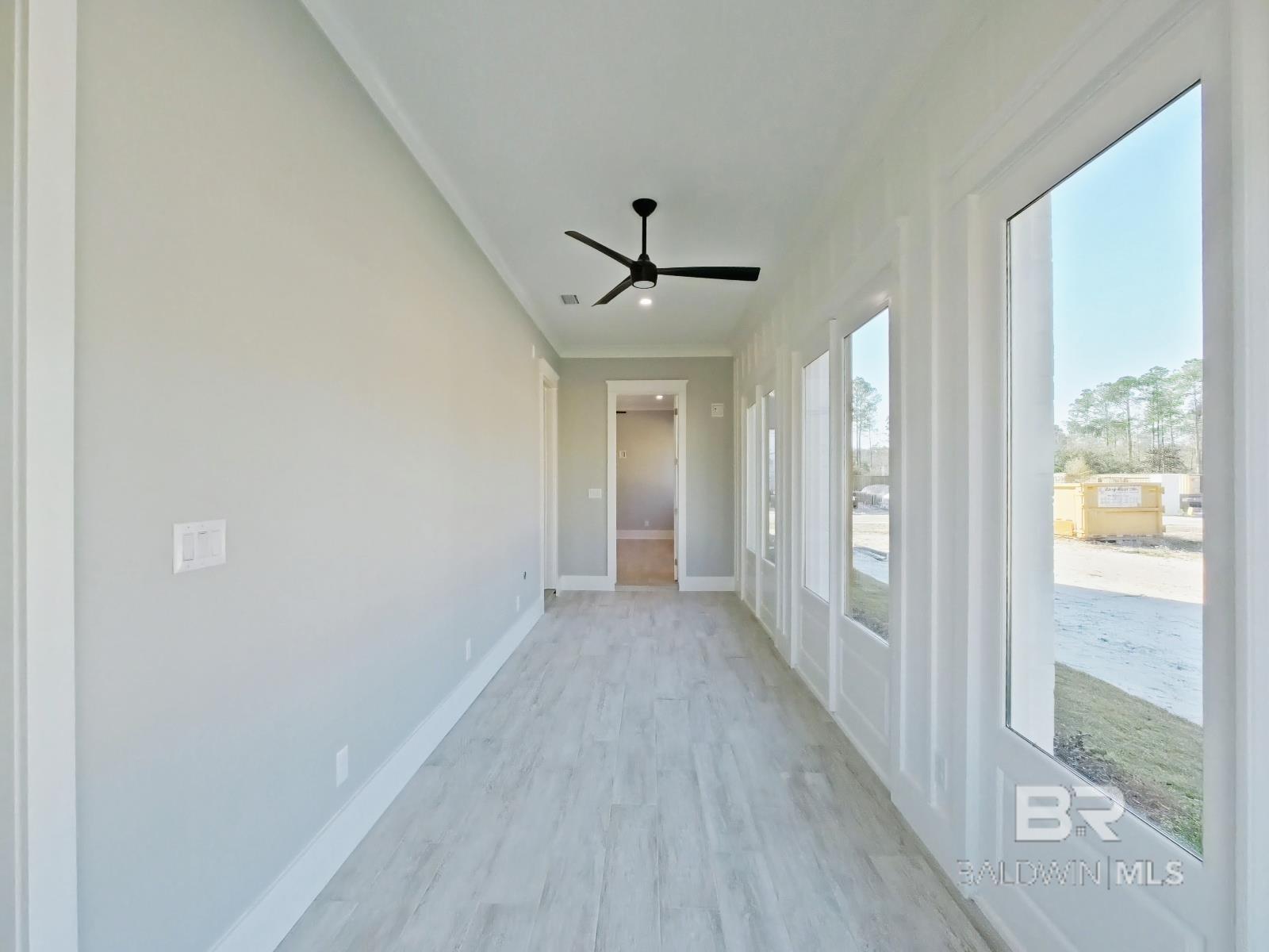 832 Inlet Circle