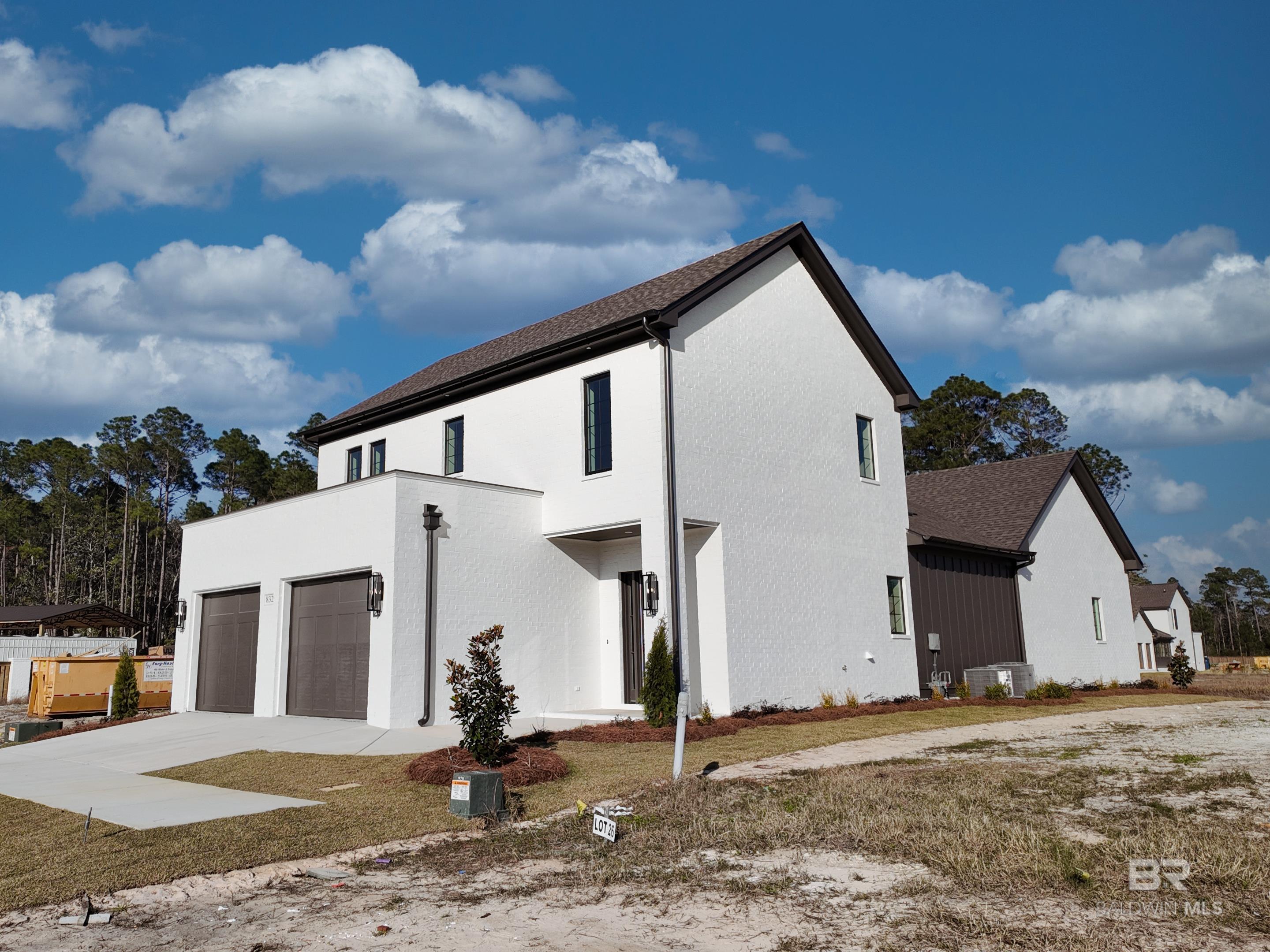 832 Inlet Circle