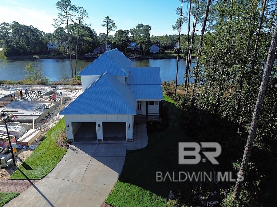 2565 Bienville Avenue