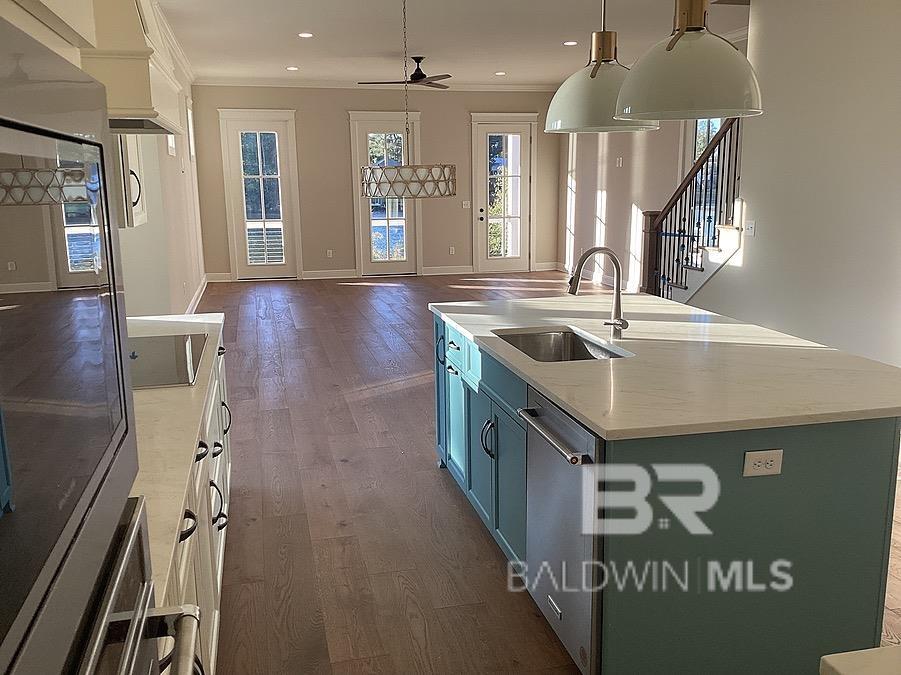 2577 Bienville Avenue