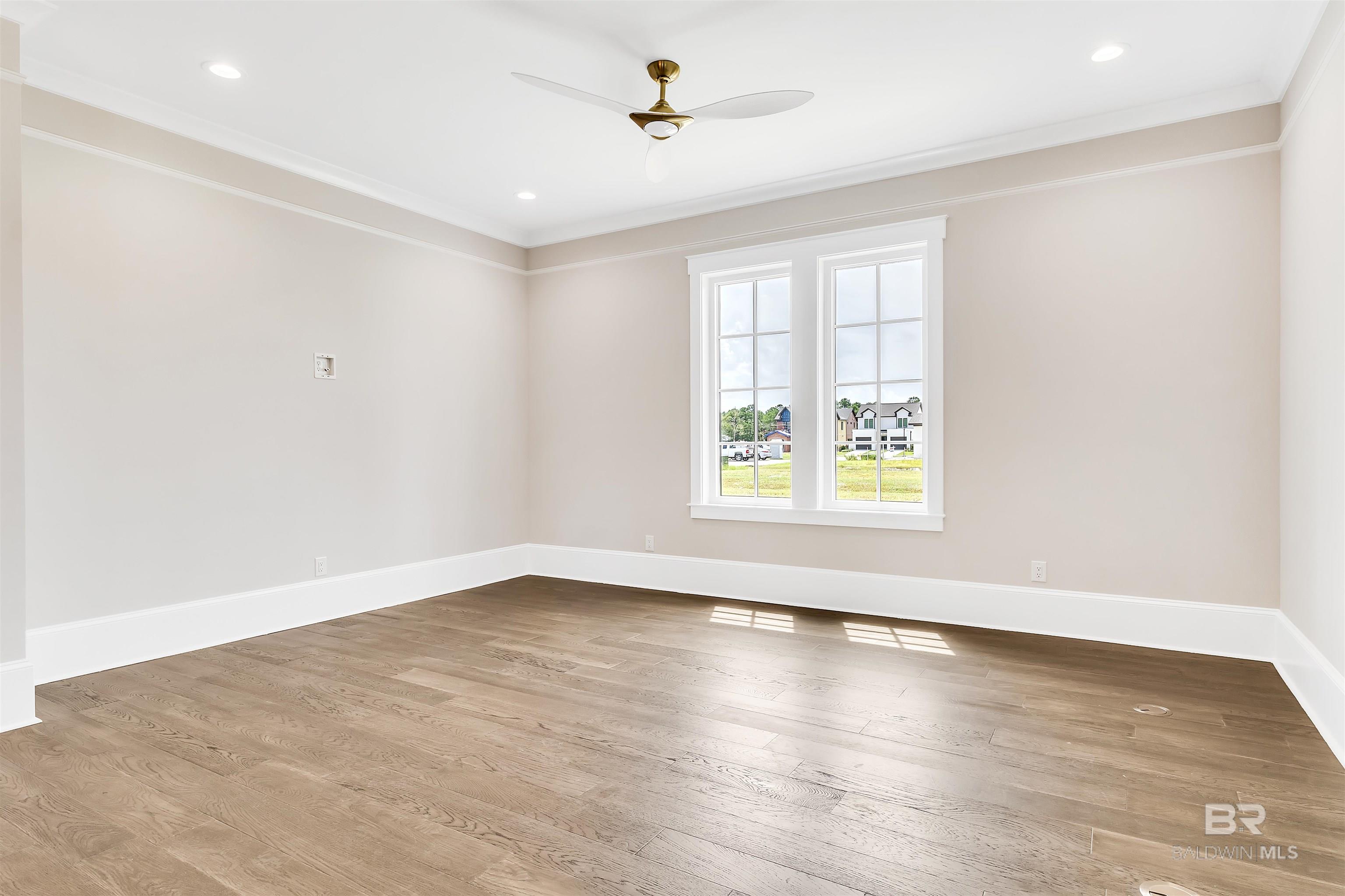 829 Inlet Circle