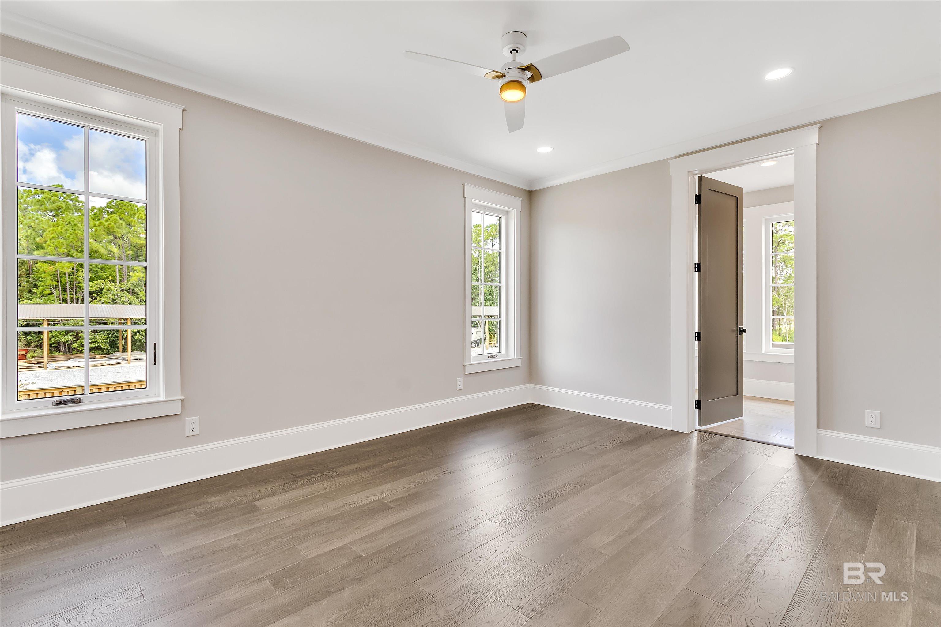 829 Inlet Circle