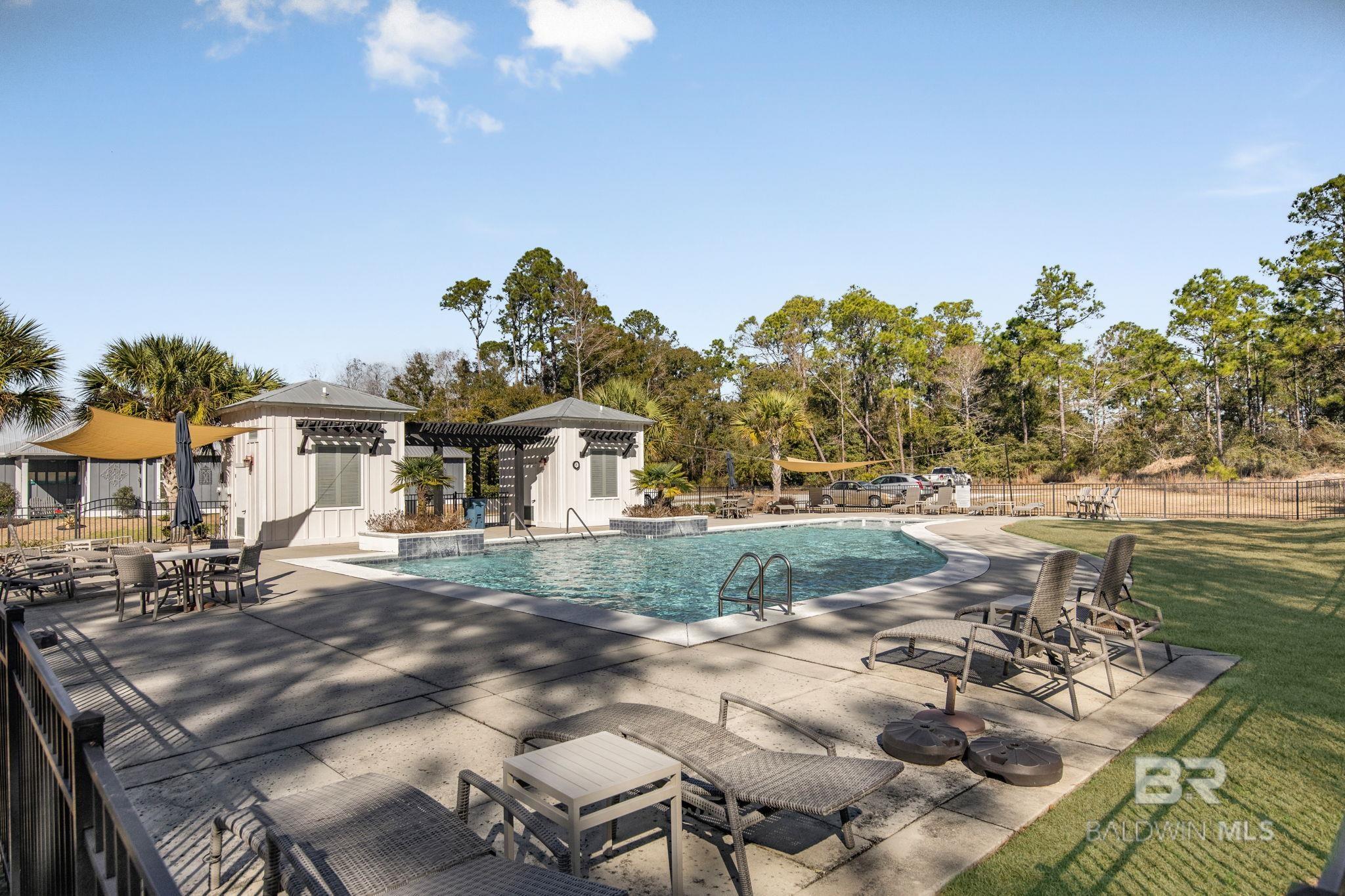 2569 Bienville Avenue