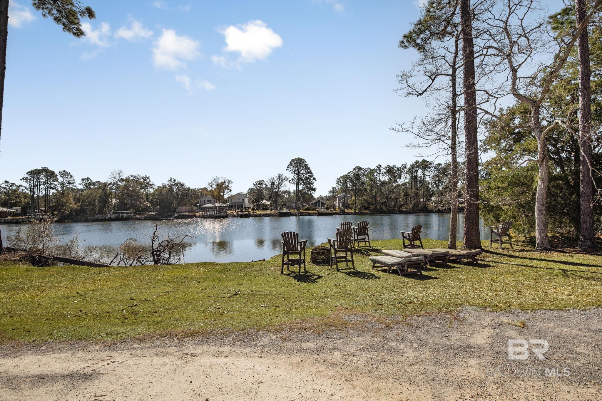 2569 Bienville Avenue