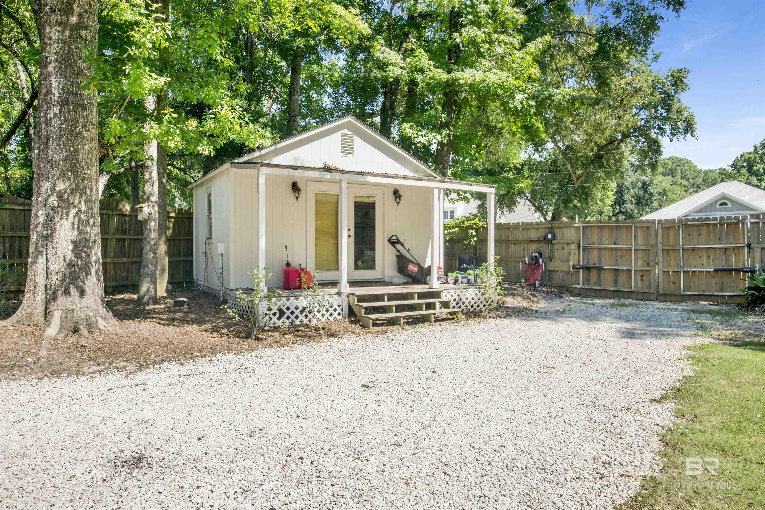 101 Durnford Hill Court