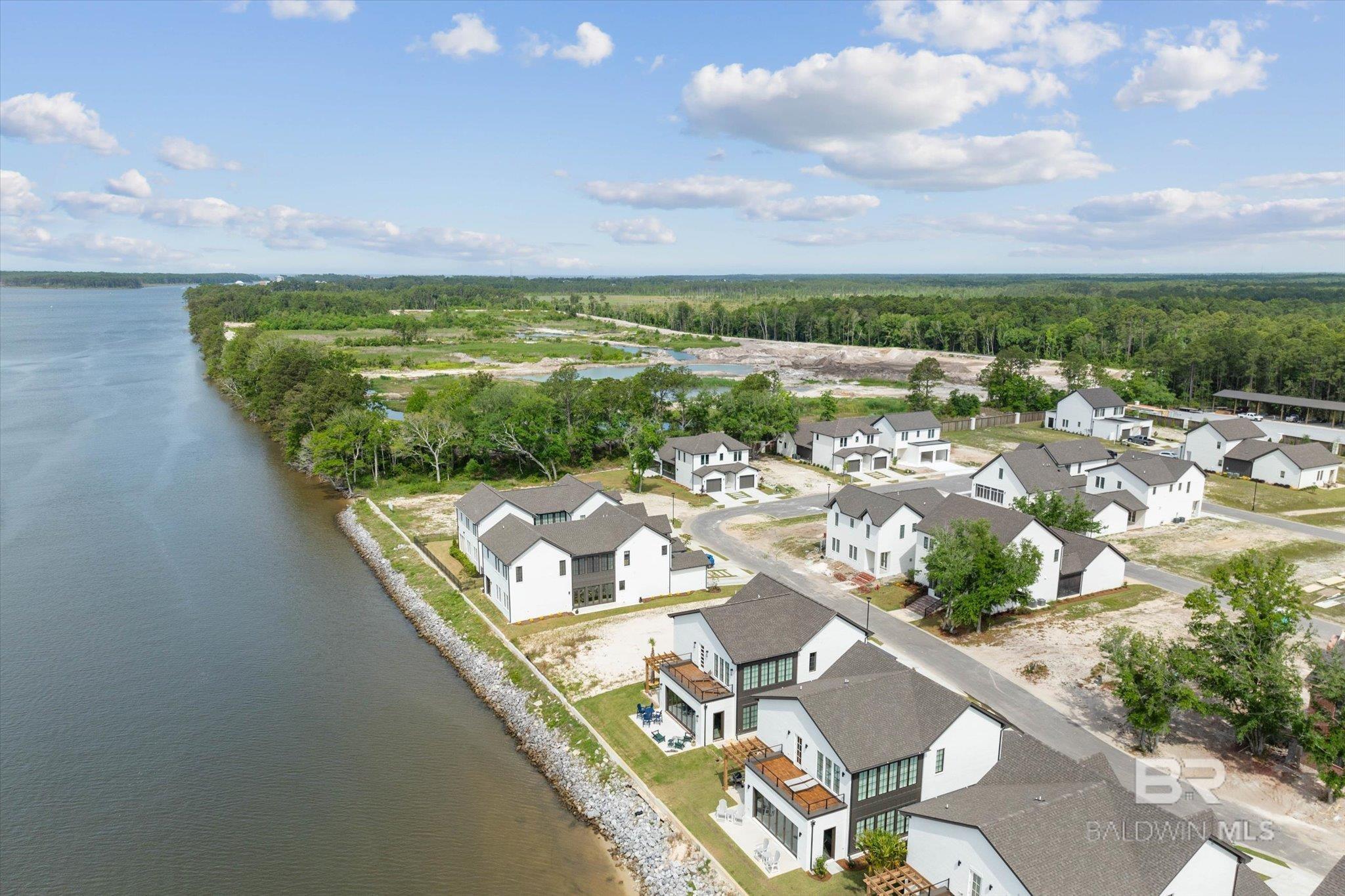 853 Inlet Circle