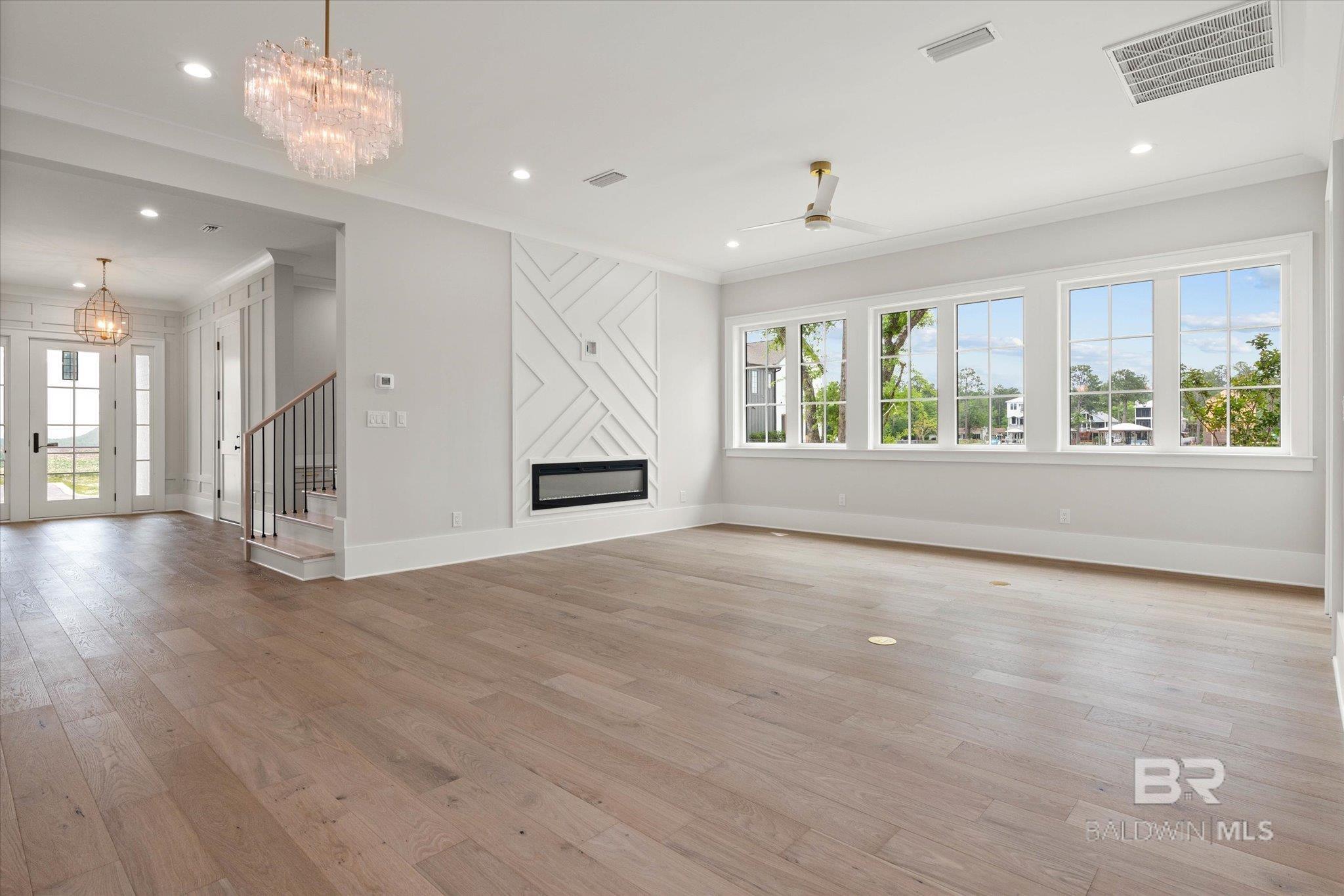 853 Inlet Circle