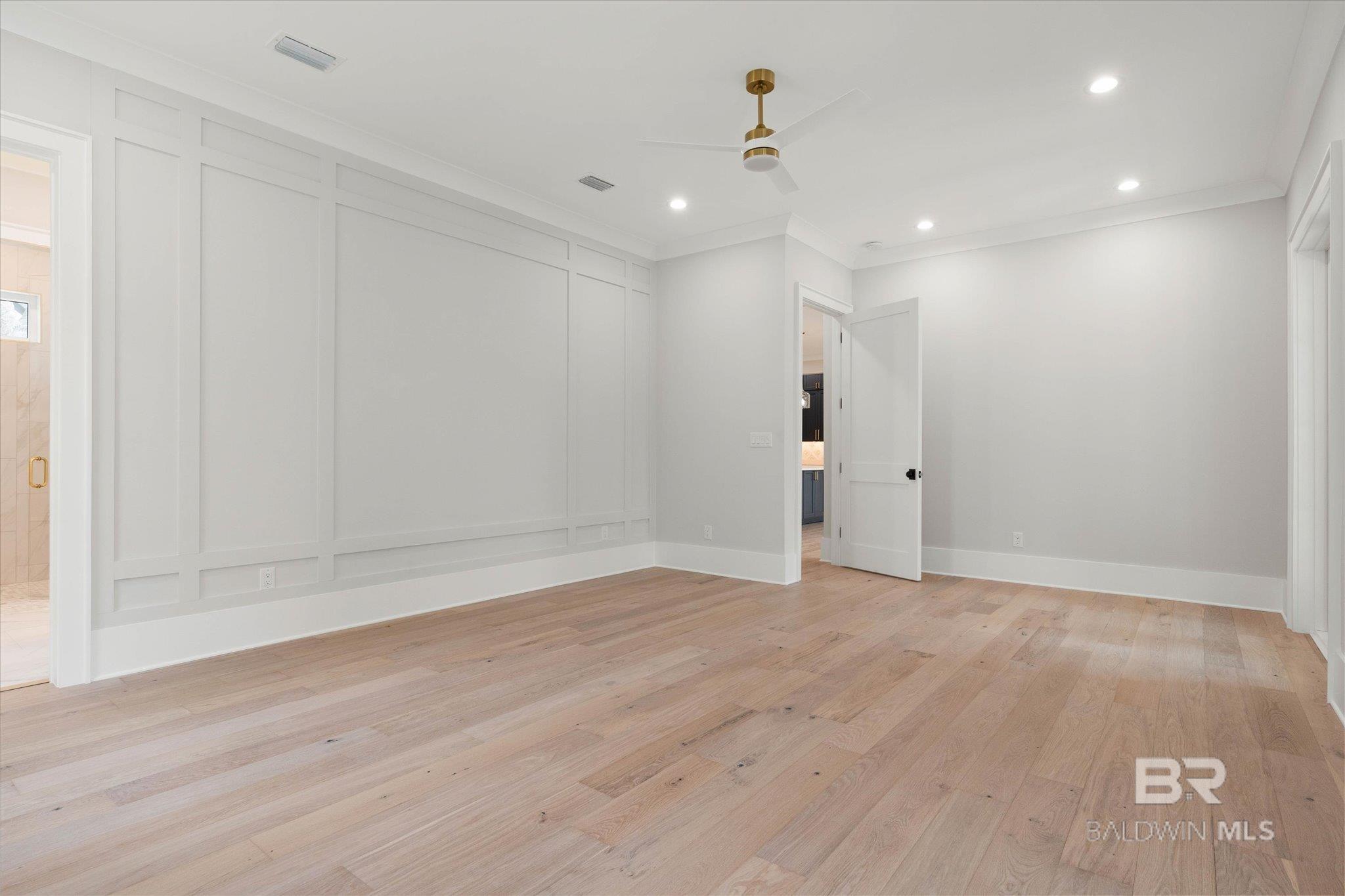 853 Inlet Circle