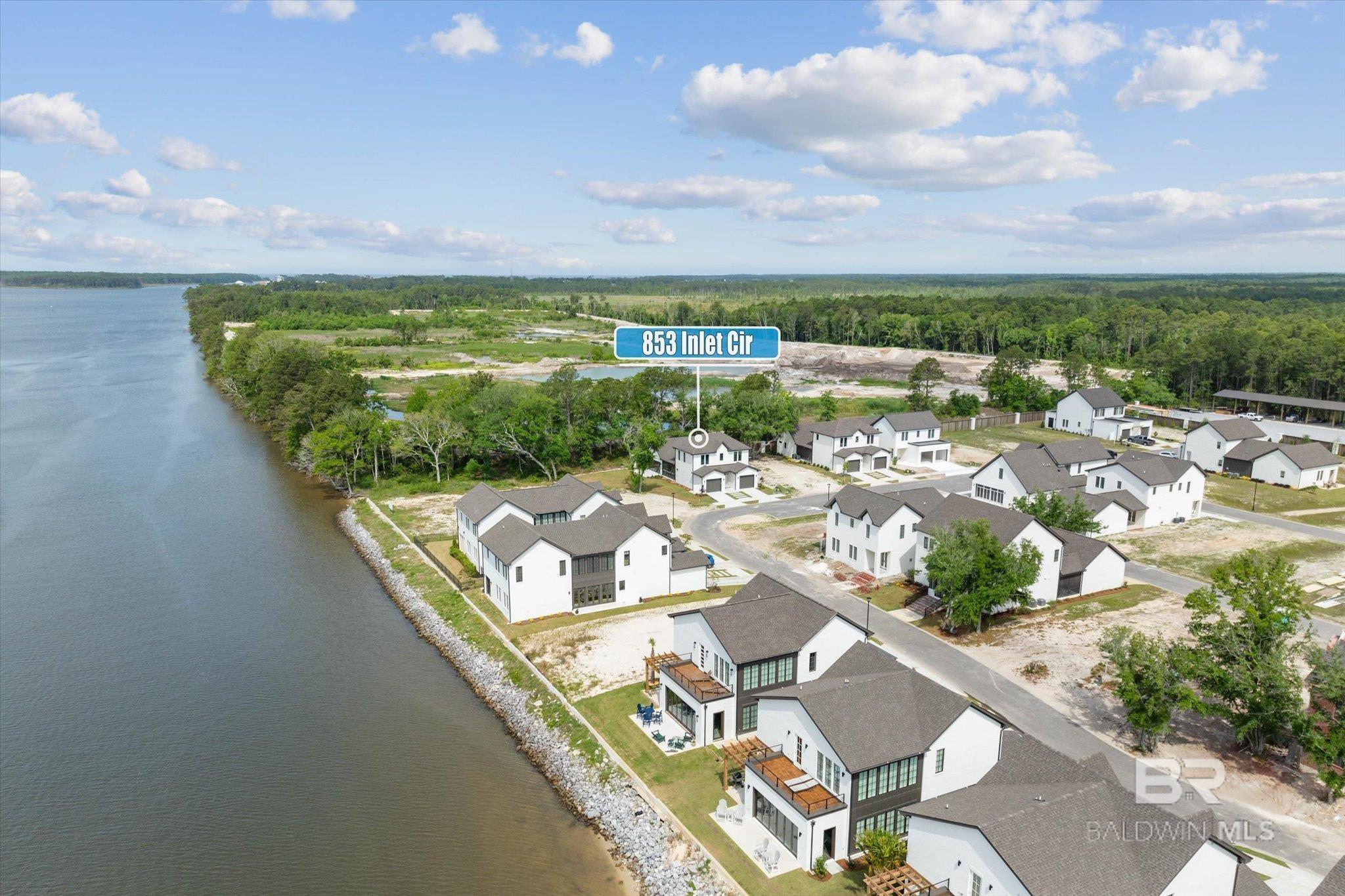 853 Inlet Circle