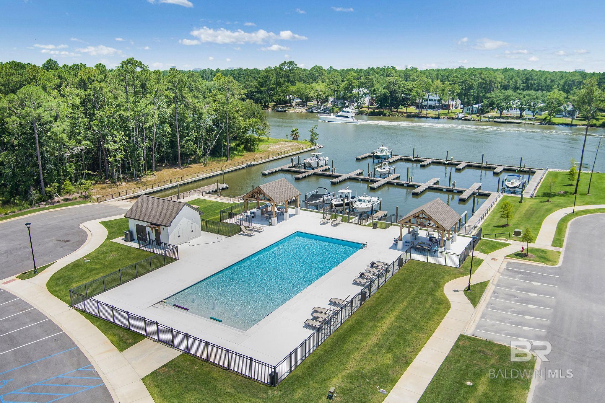 853 Inlet Circle