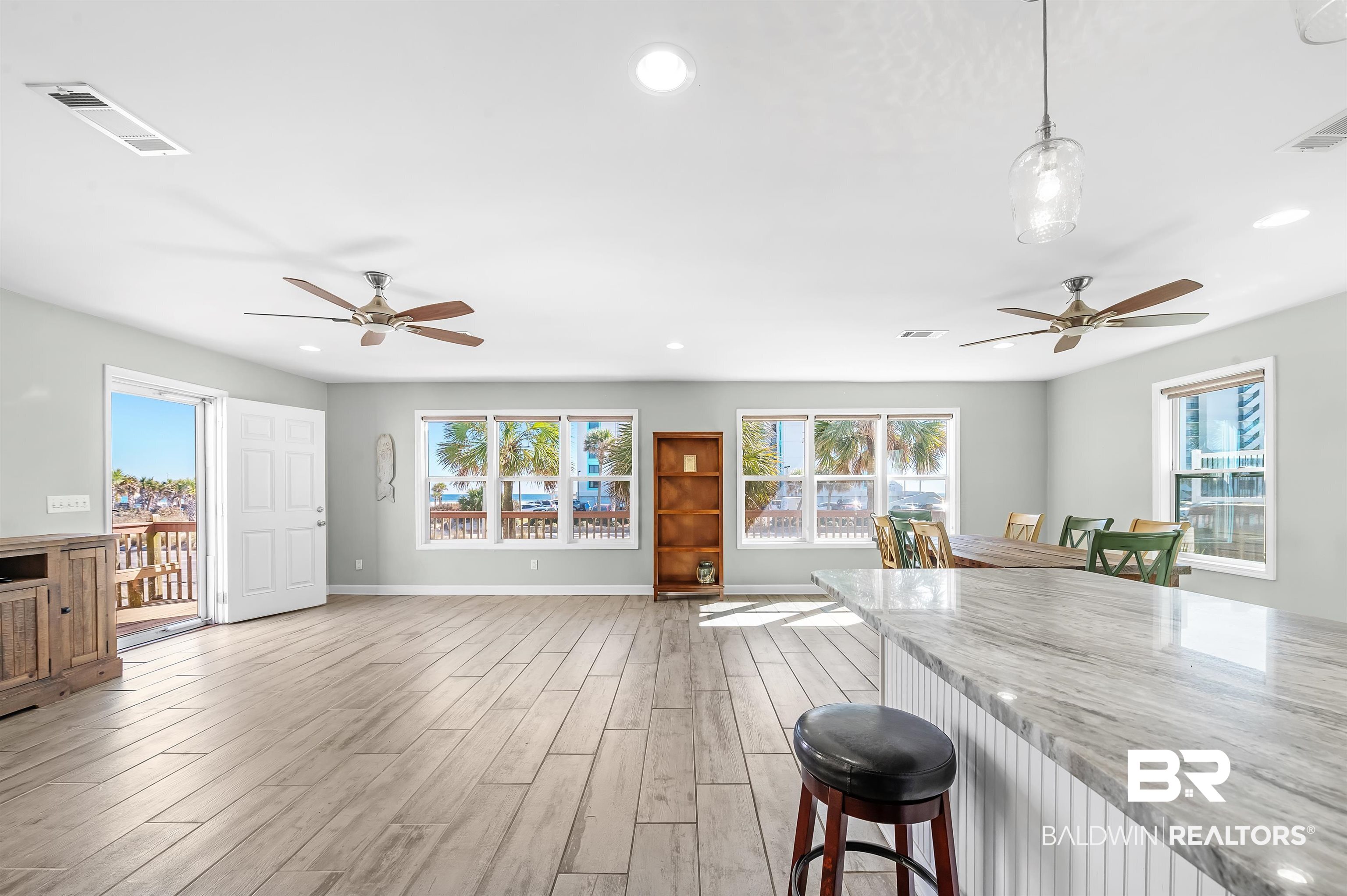 328 W Beach Boulevard