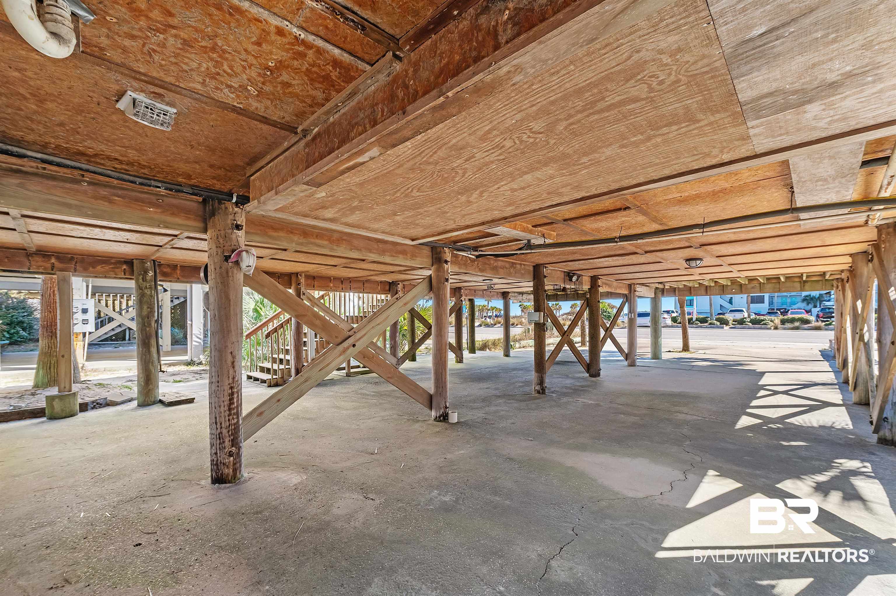 328 W Beach Boulevard
