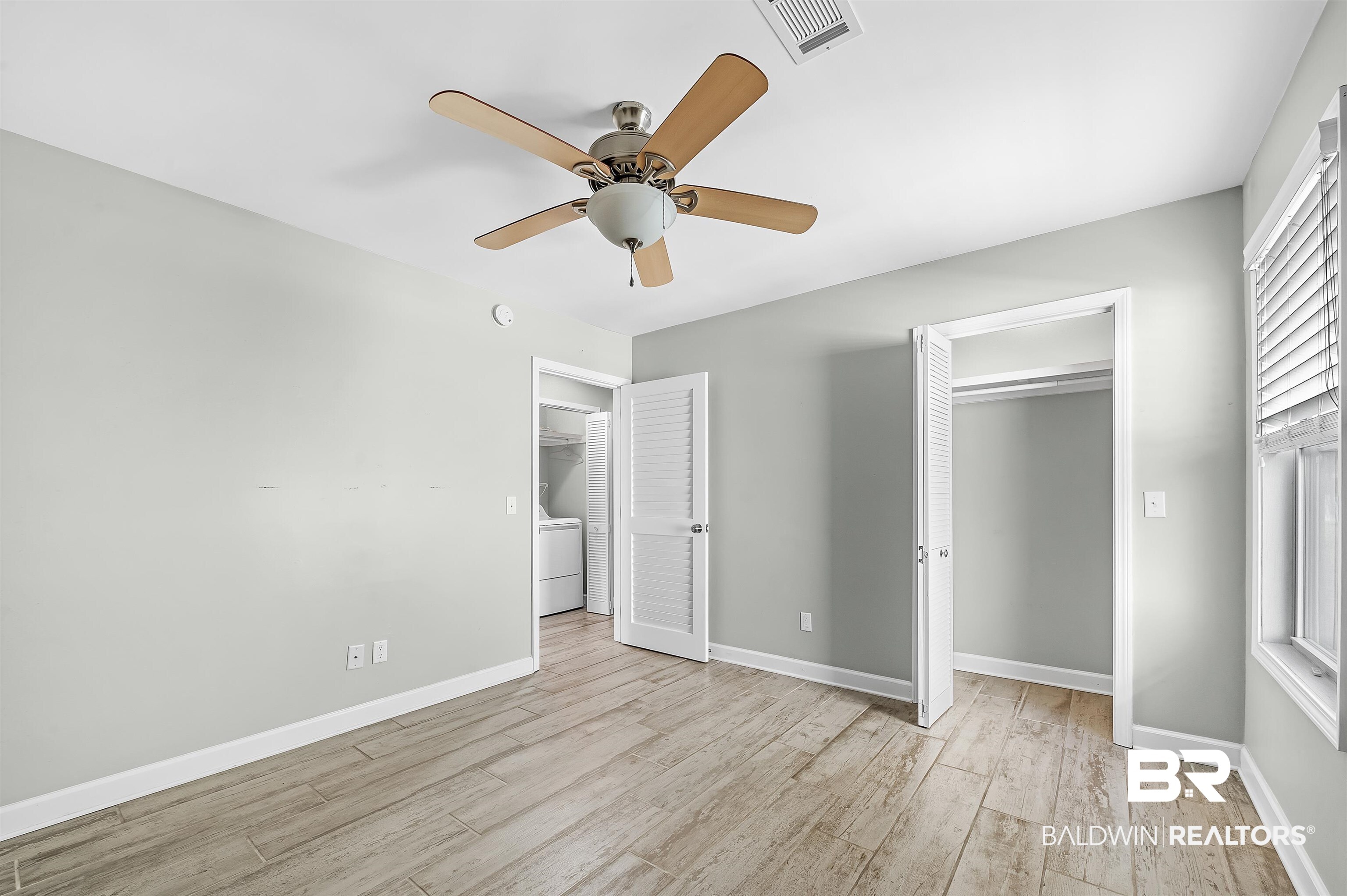 328 W Beach Boulevard