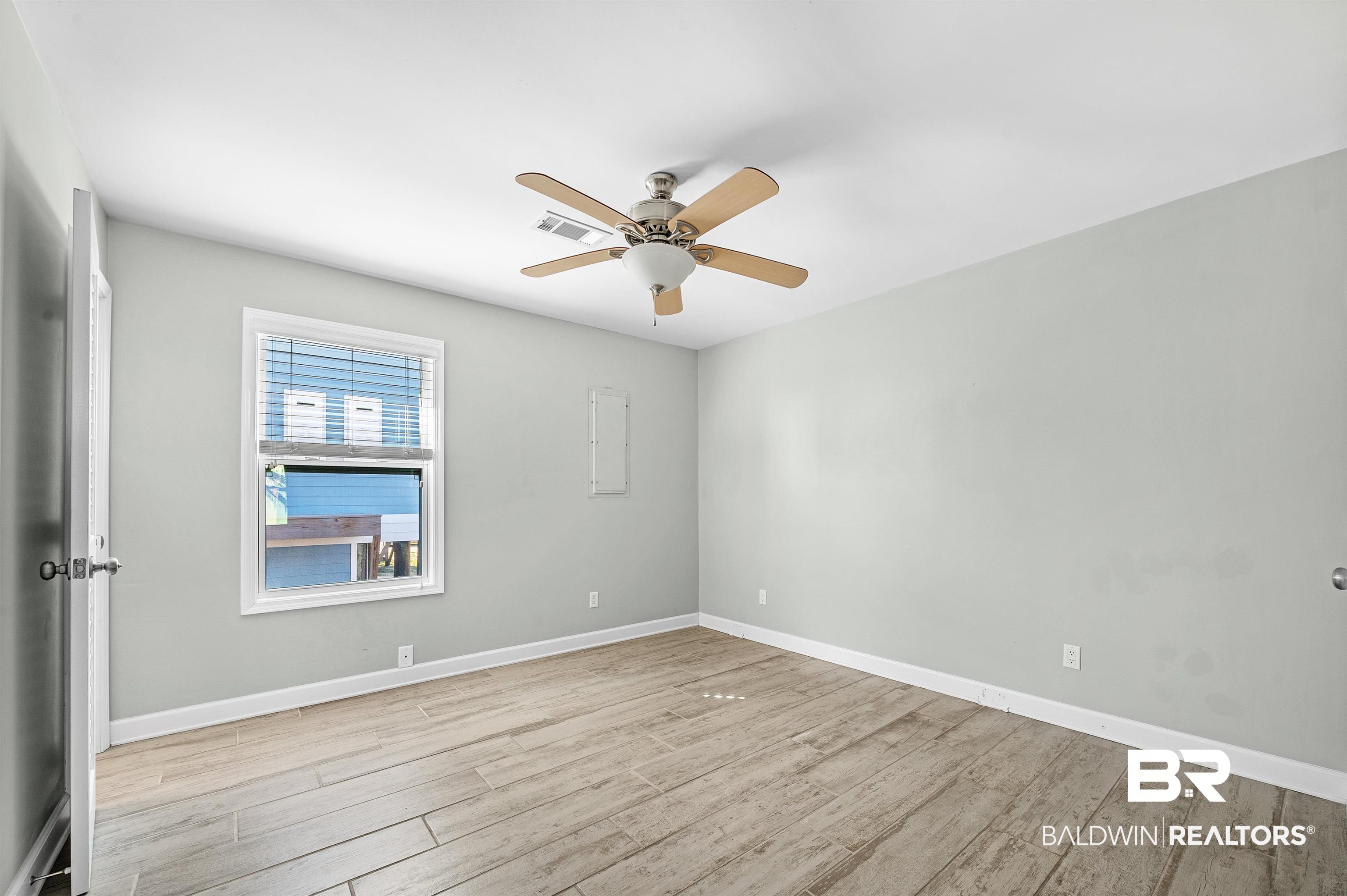 328 W Beach Boulevard