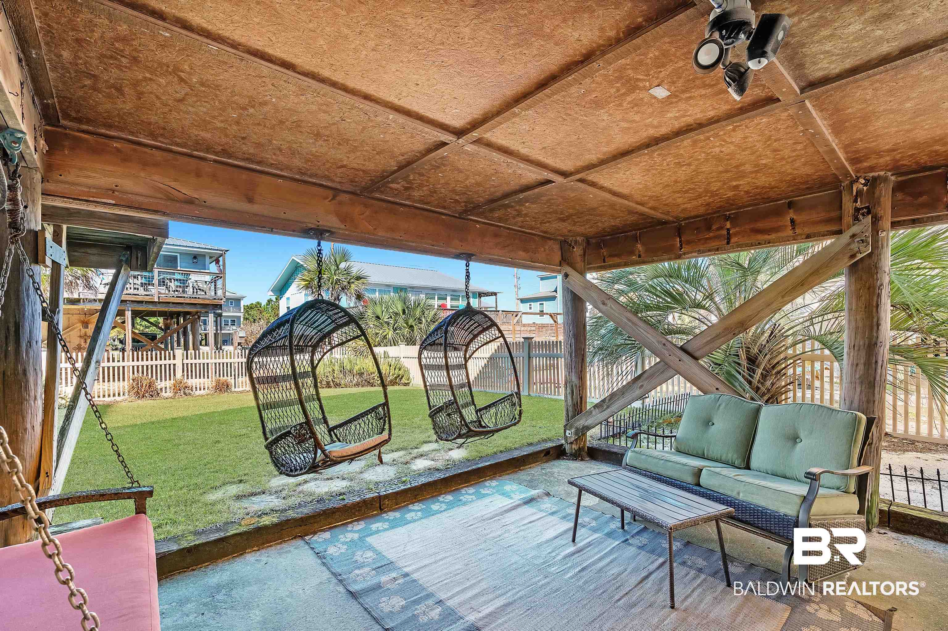 328 W Beach Boulevard
