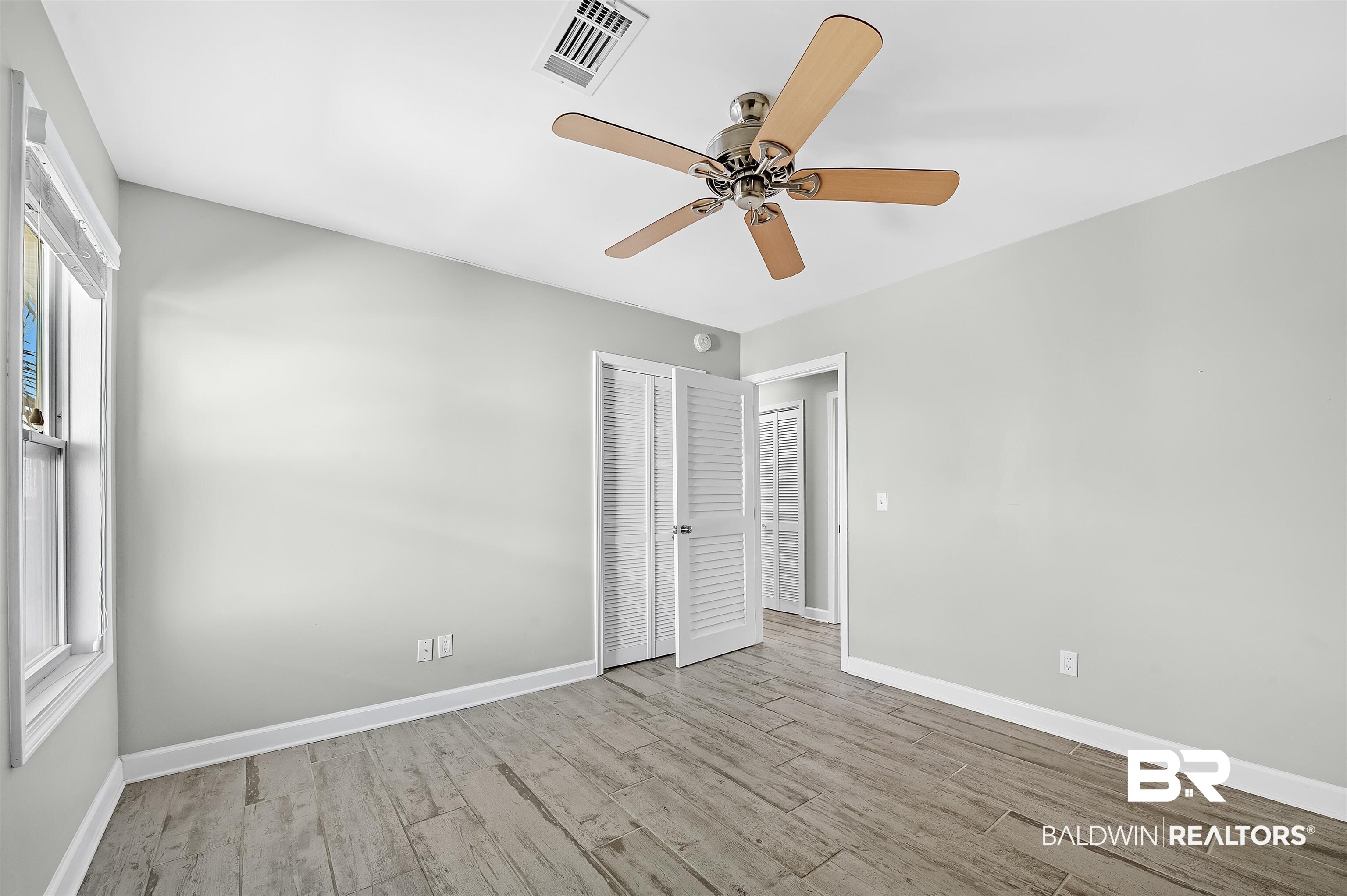 328 W Beach Boulevard