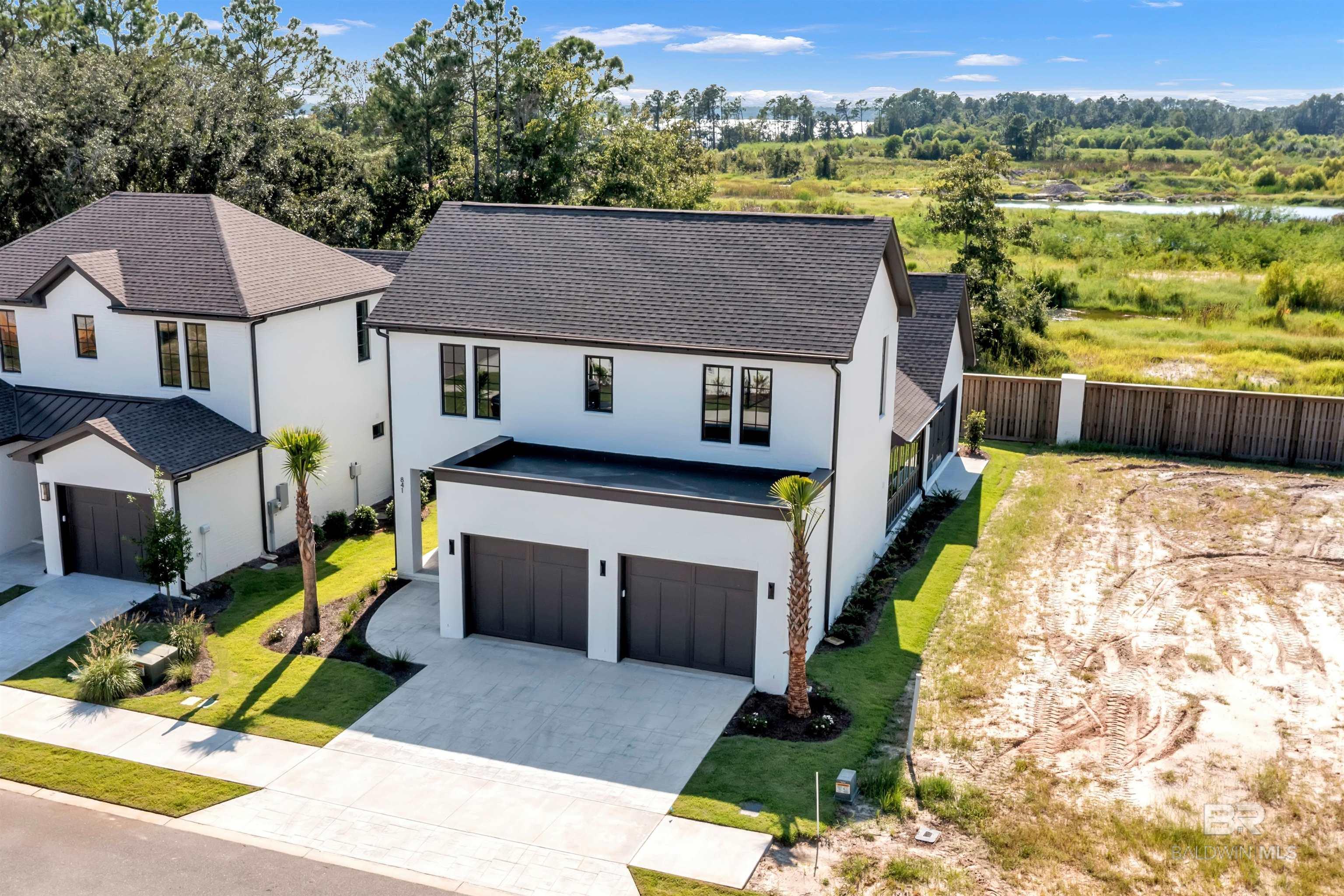 841 Inlet Circle
