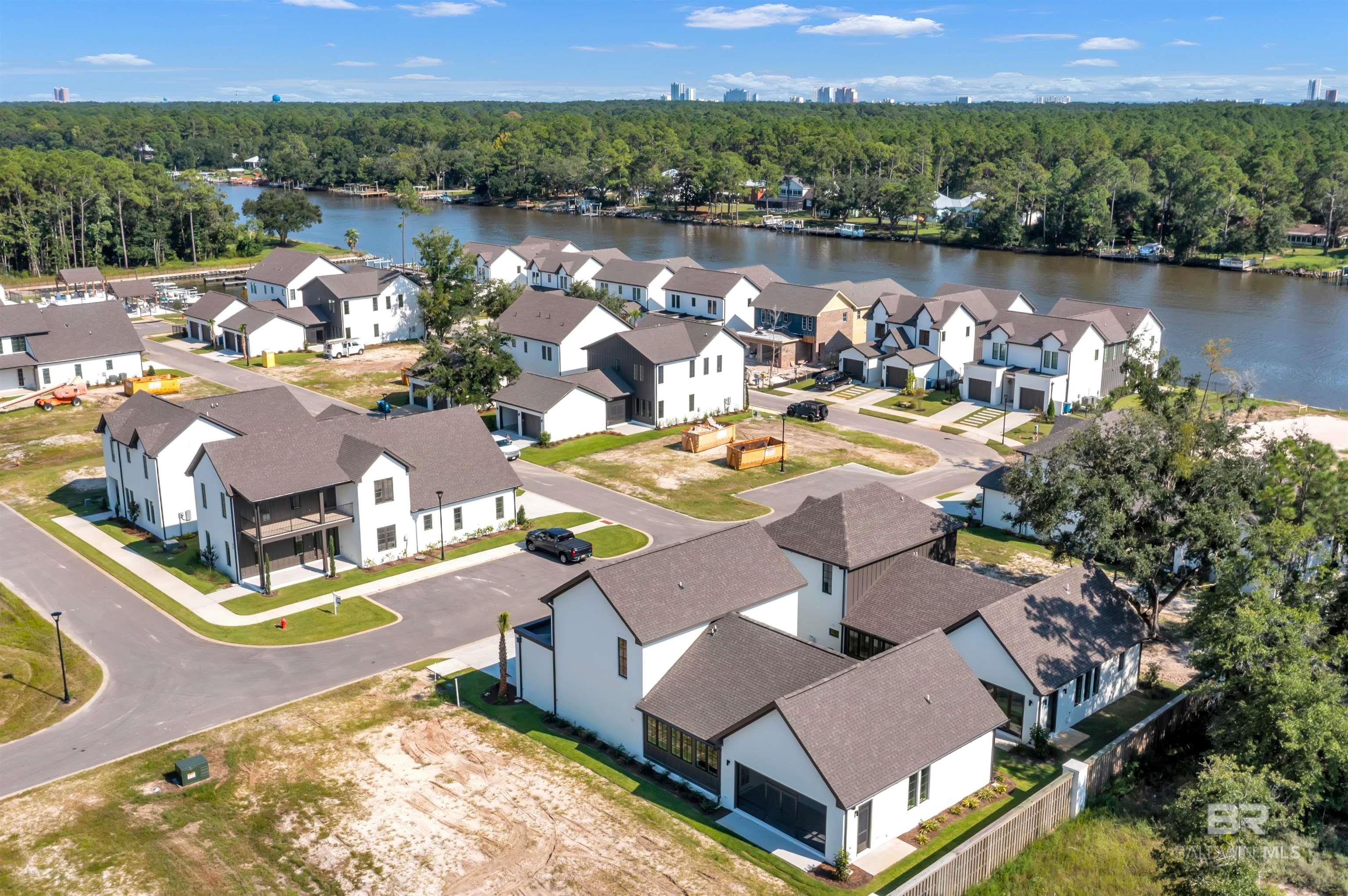 841 Inlet Circle