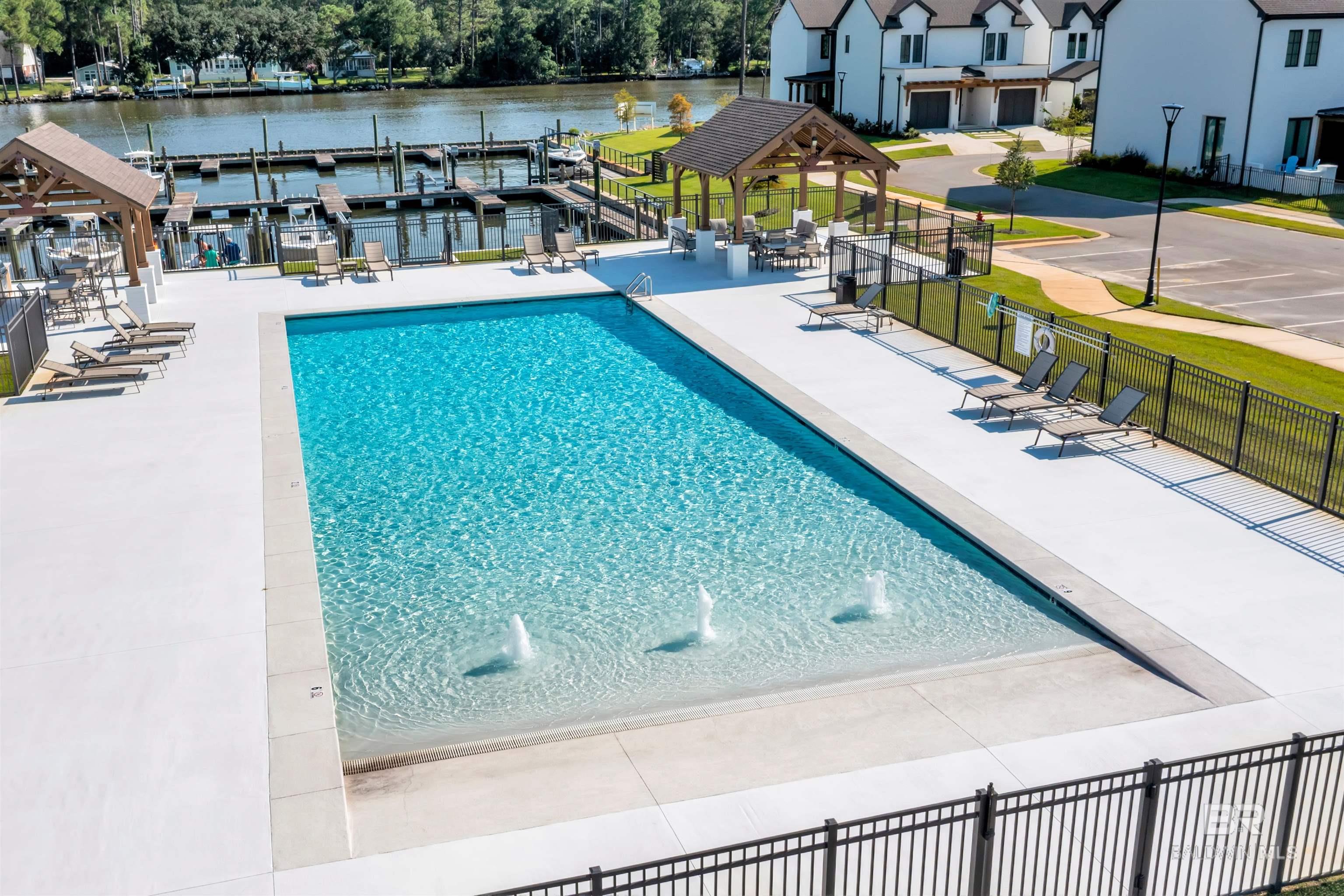 841 Inlet Circle