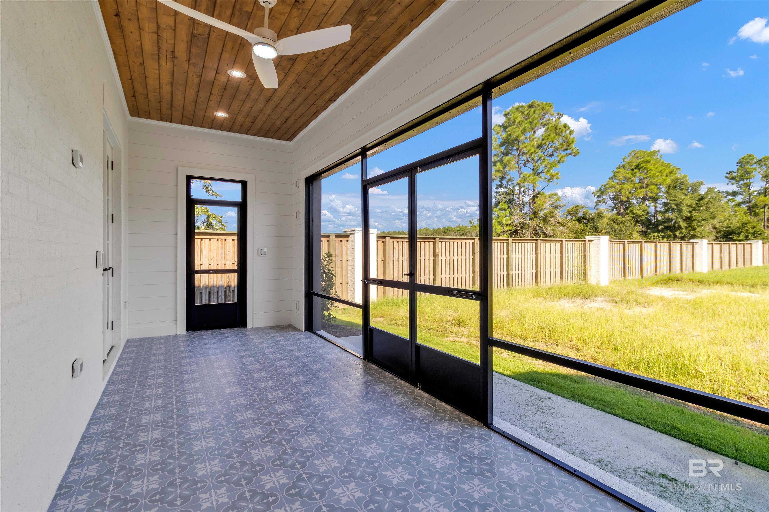 841 Inlet Circle