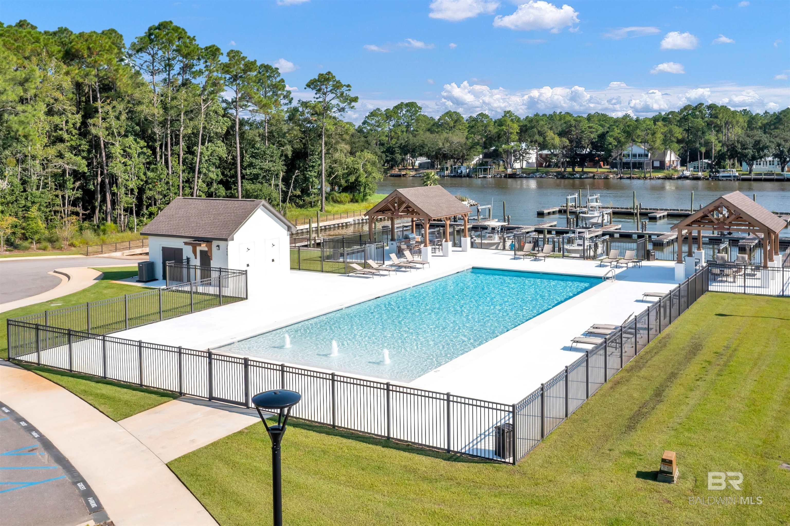 841 Inlet Circle