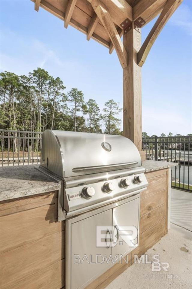 841 Inlet Circle