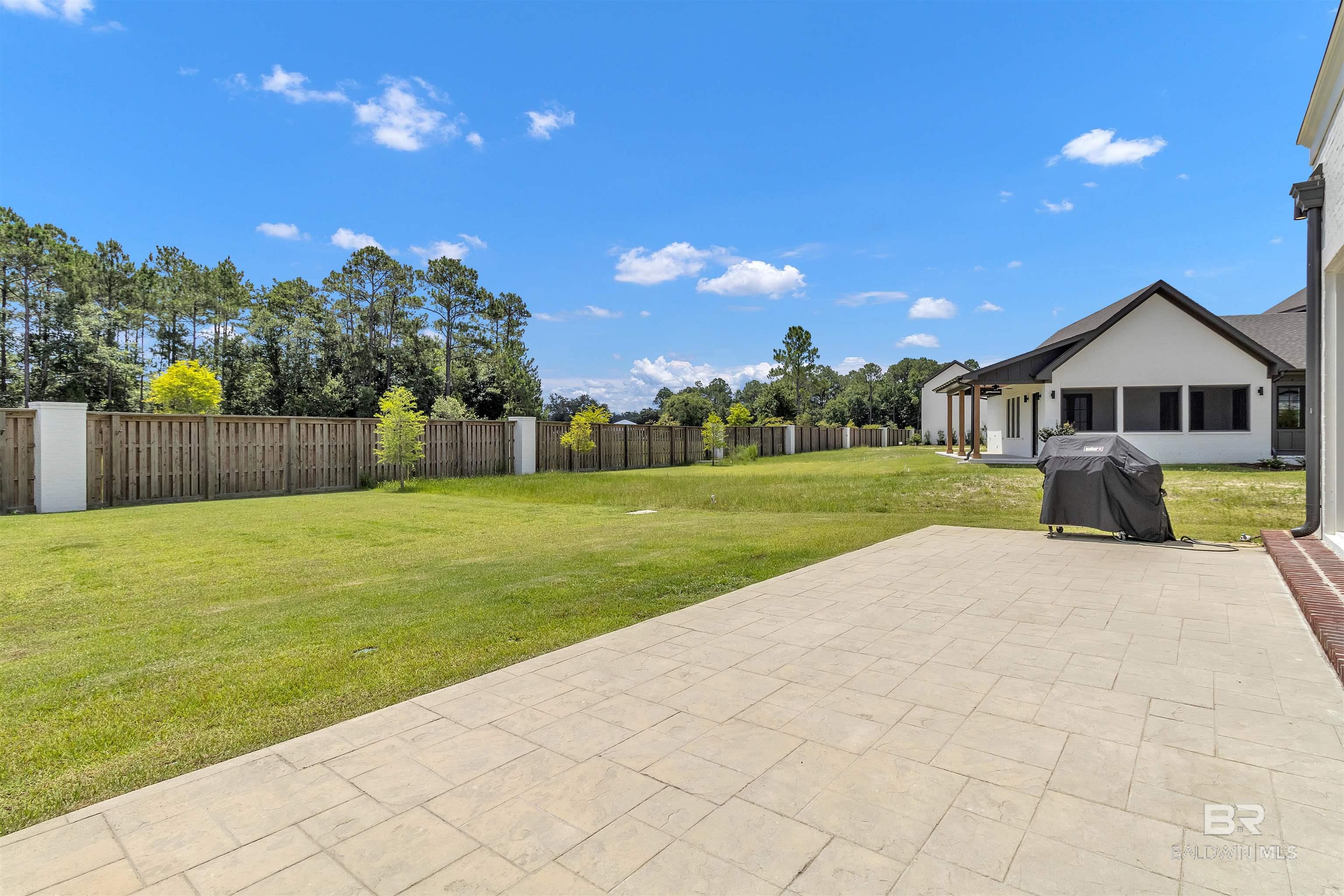 2820 Straits Boulevard