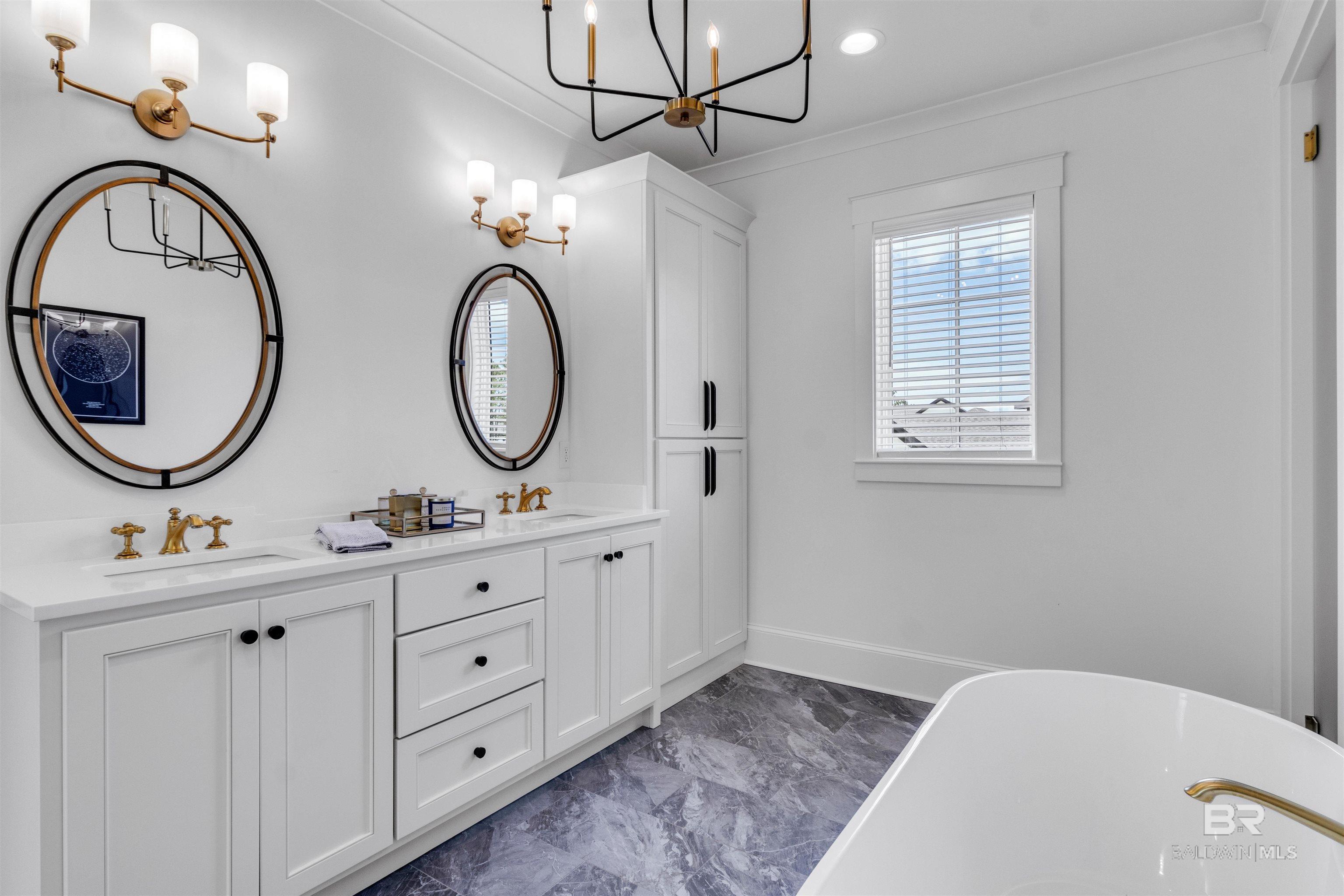 2820 Straits Boulevard