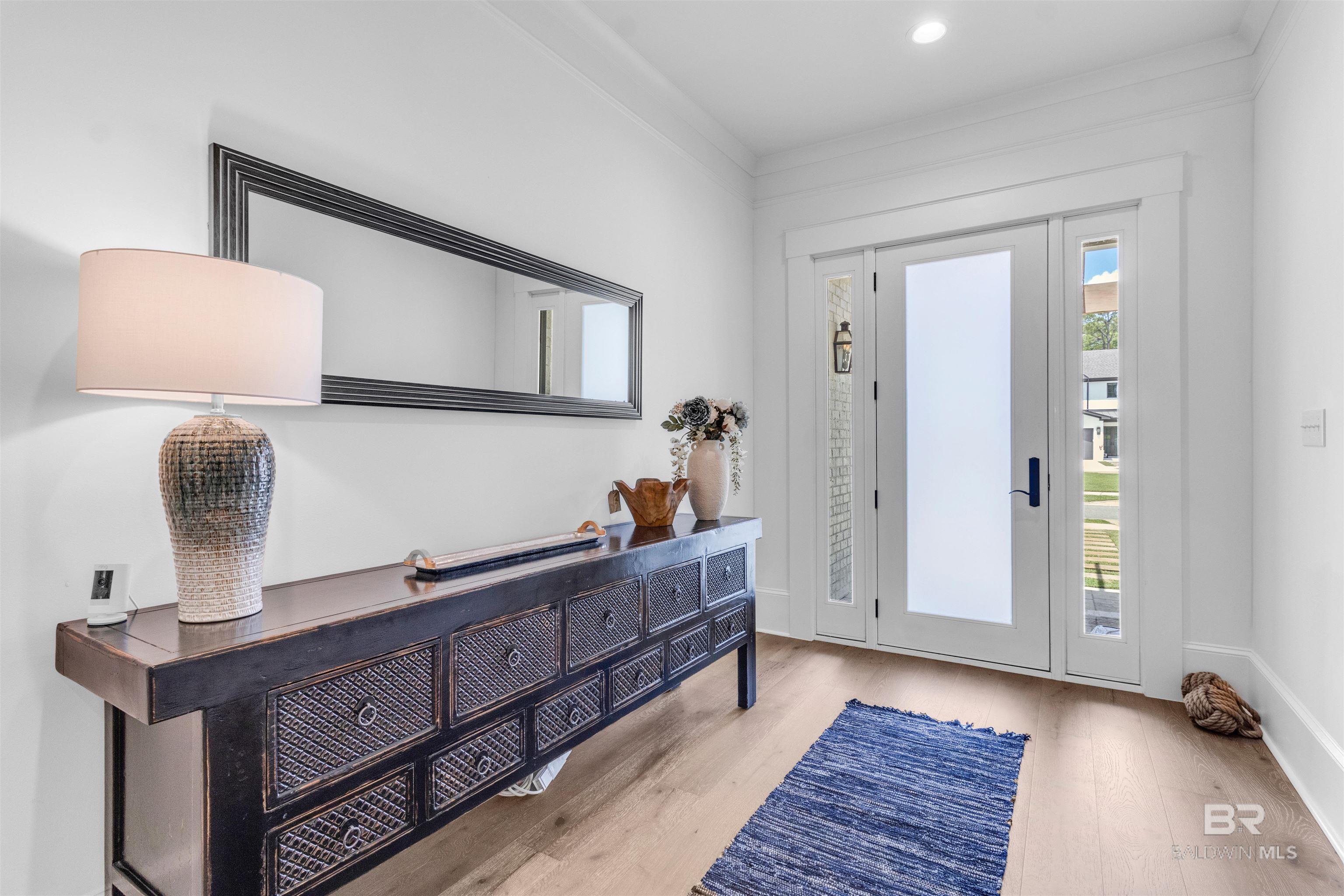 2820 Straits Boulevard