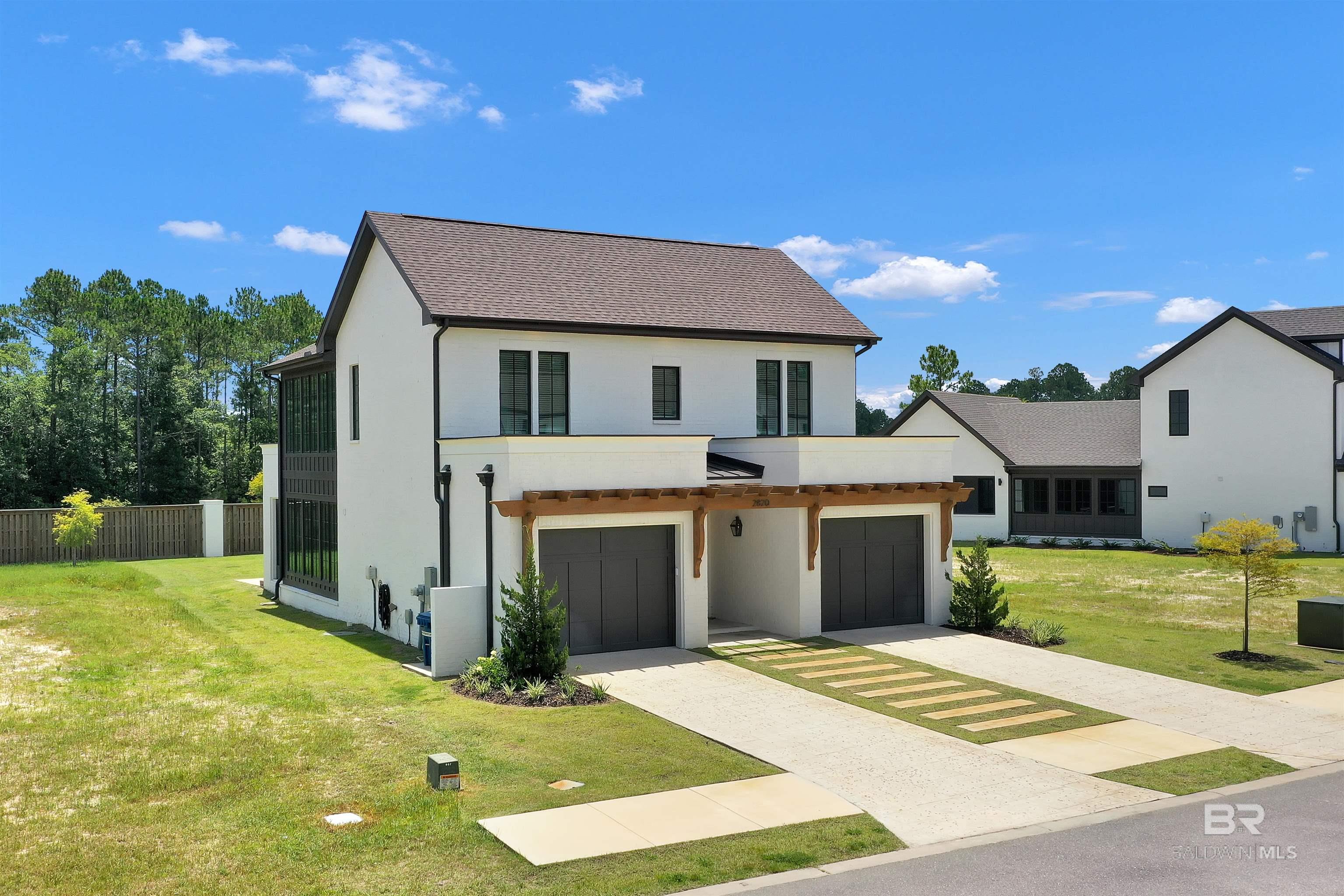 2820 Straits Boulevard