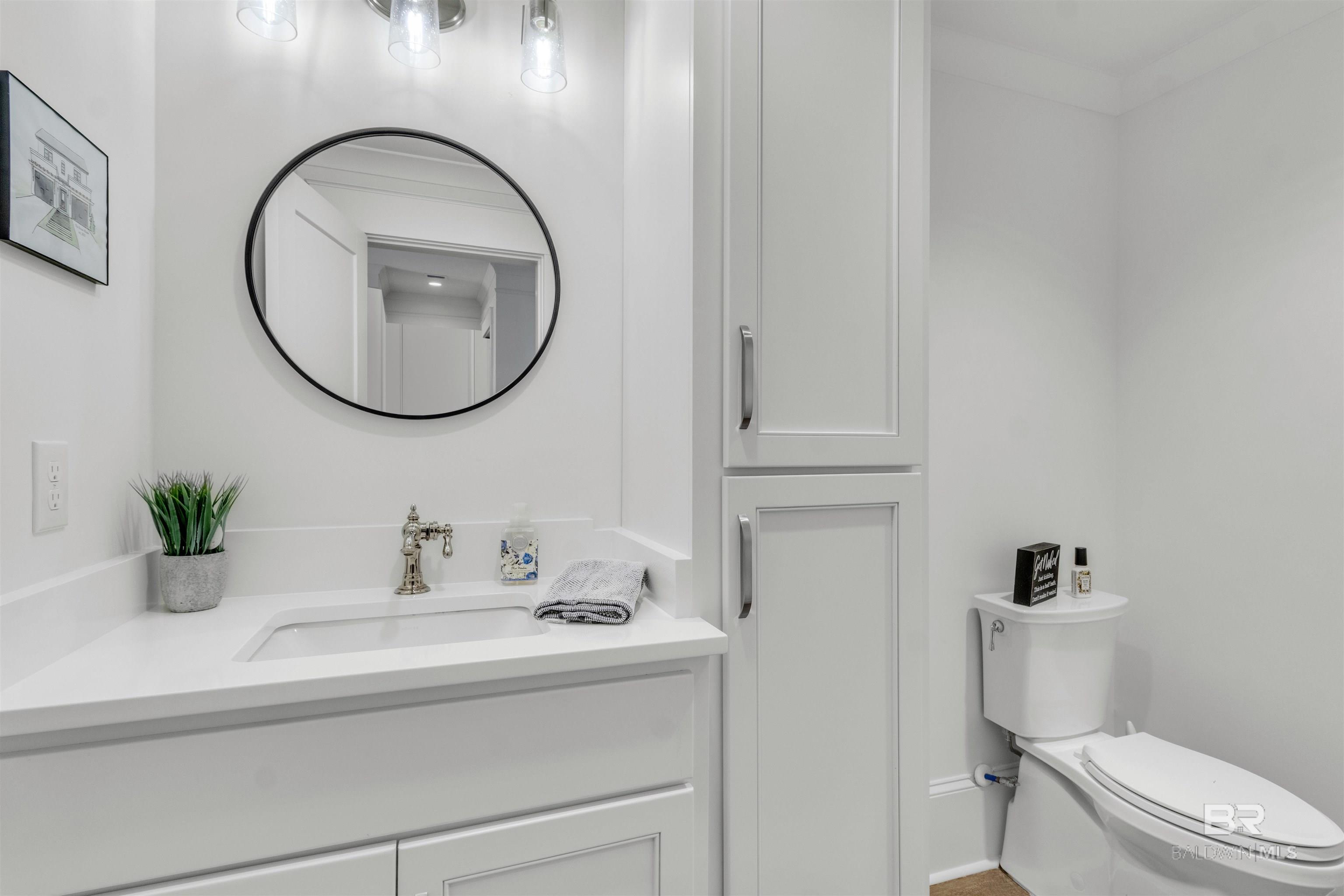 2820 Straits Boulevard